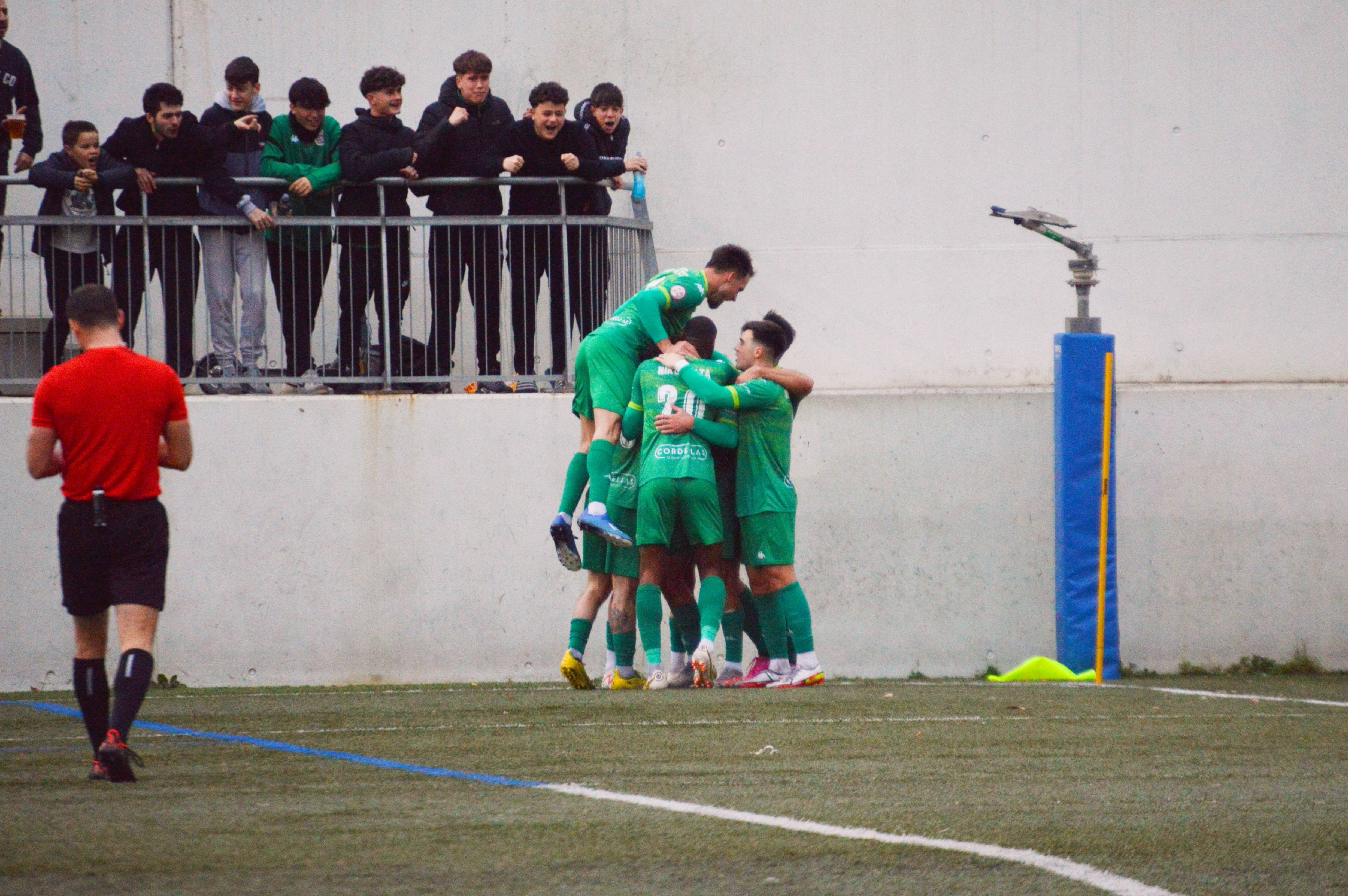 Cerdanyola Futbol Club contra Hércules CF. FOTO: Nora MO