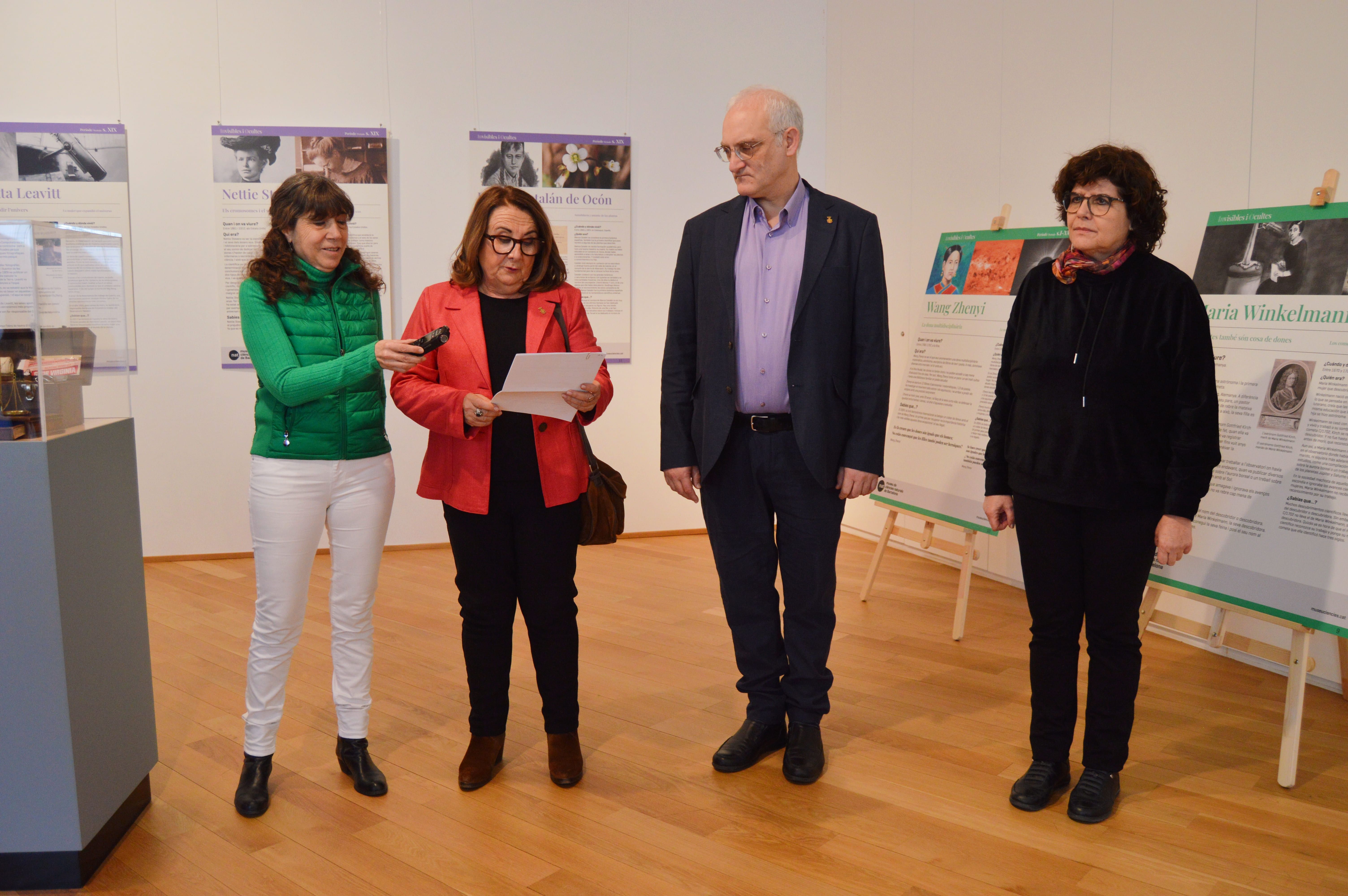 El Museu d'Història de Cerdanyola presenta l'exposició 'Invisibles i Ocultes'. FOTO: Nora MO El Museu d'Història de Cerdanyola presenta l'exposició 'Invisibles i Ocultes'. FOTO: Nora MO