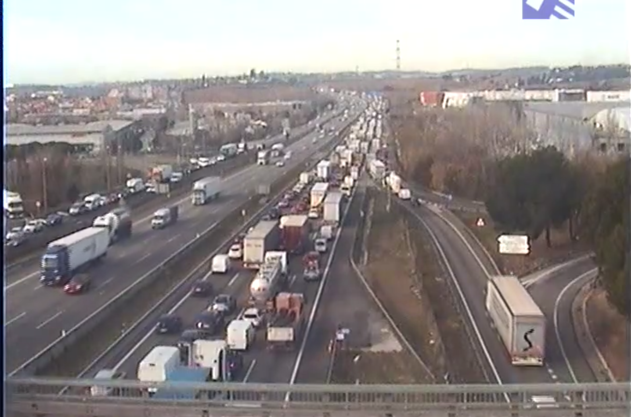 Imatge de les retencions a l'AP-7. FOTO: Servei Català de Trànsit