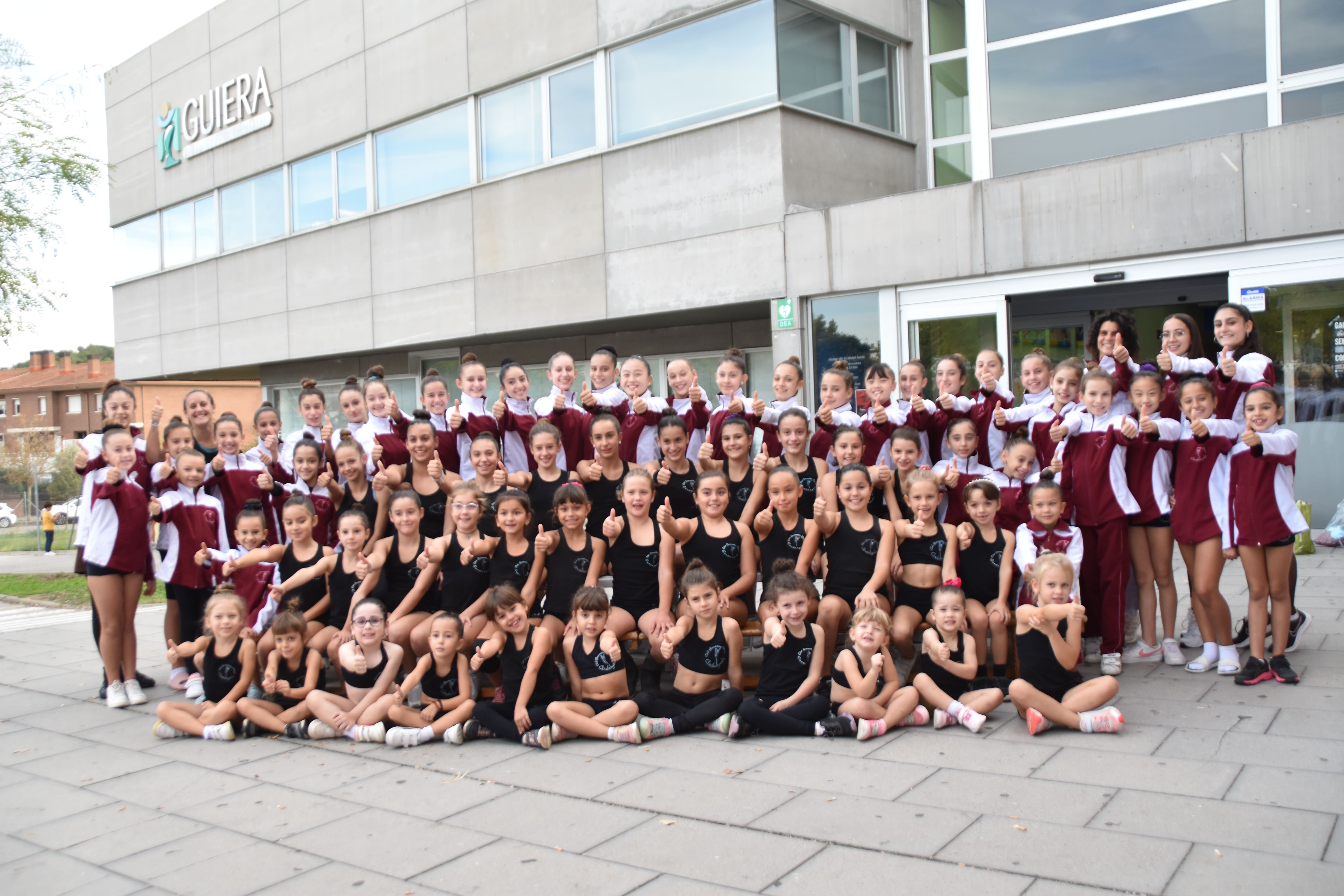 El Club Gimnàstica Rítmica al complet. FOTO: Cedida El Club Gimnàstica Rítmica al complet. FOTO: Cedida