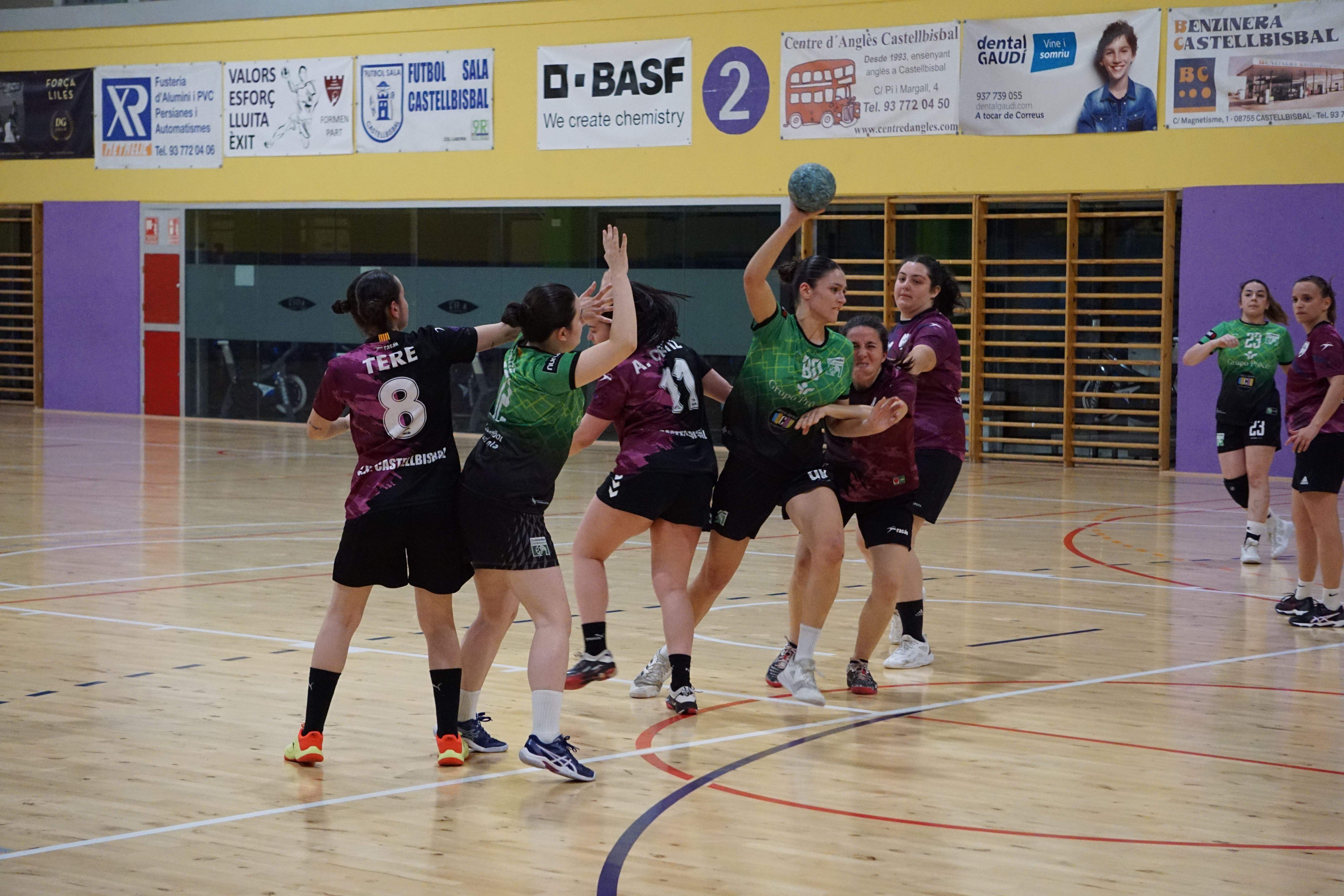 Primer equip femení del Club Handbol Cerdanyola. FOTO: Cedida