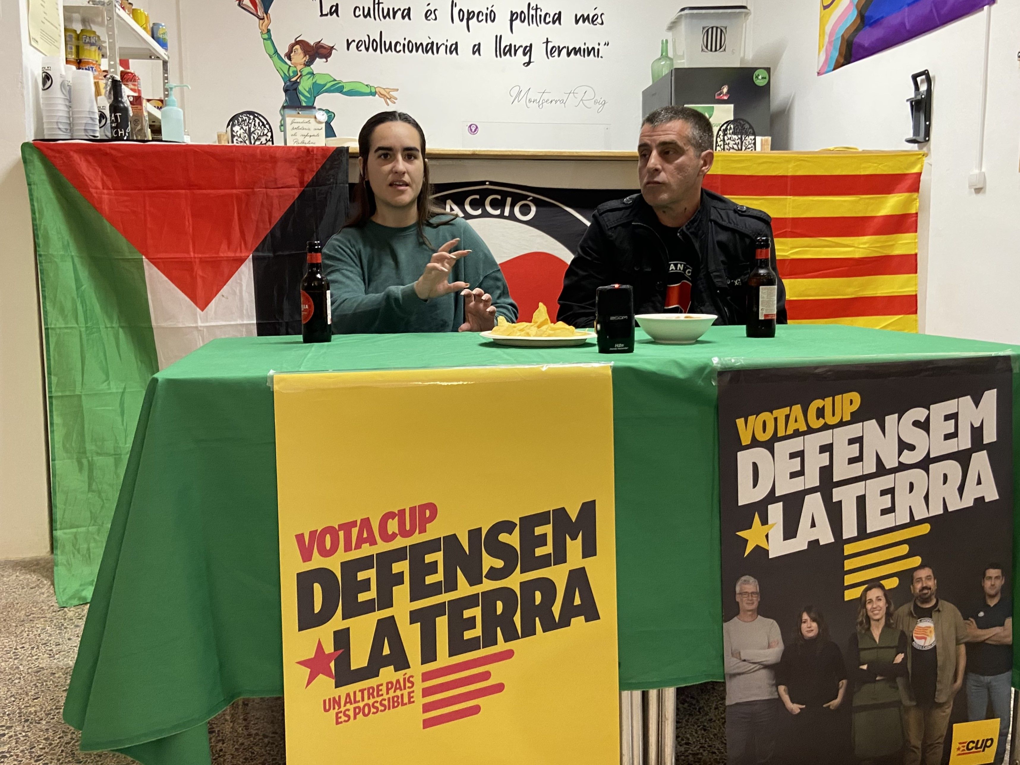 La Cup en campanya electoral a Cerdanyola. FOTO: Nora MO