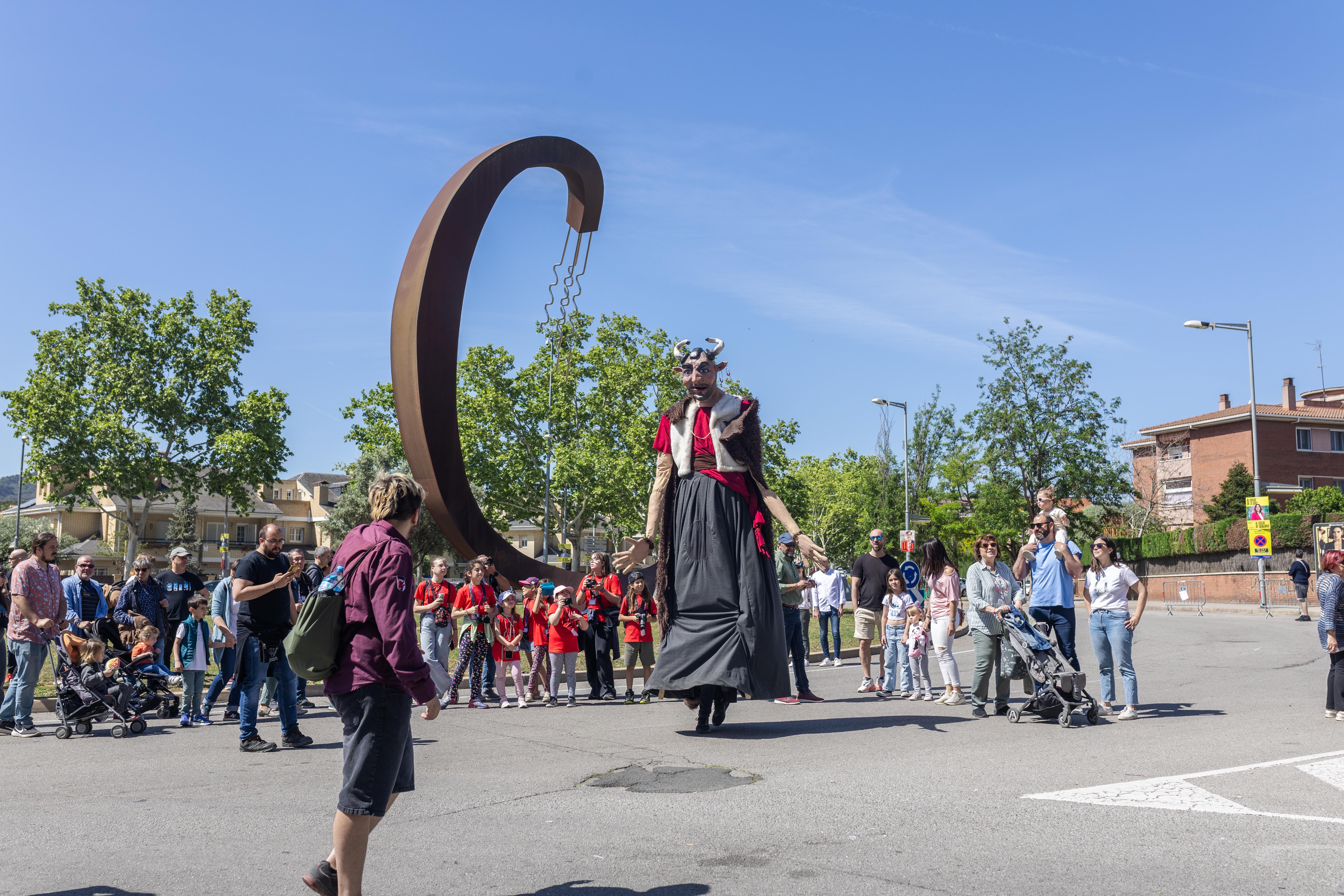 Cercavila de gegants al Roser de Maig. FOTO: Arnau Padilla