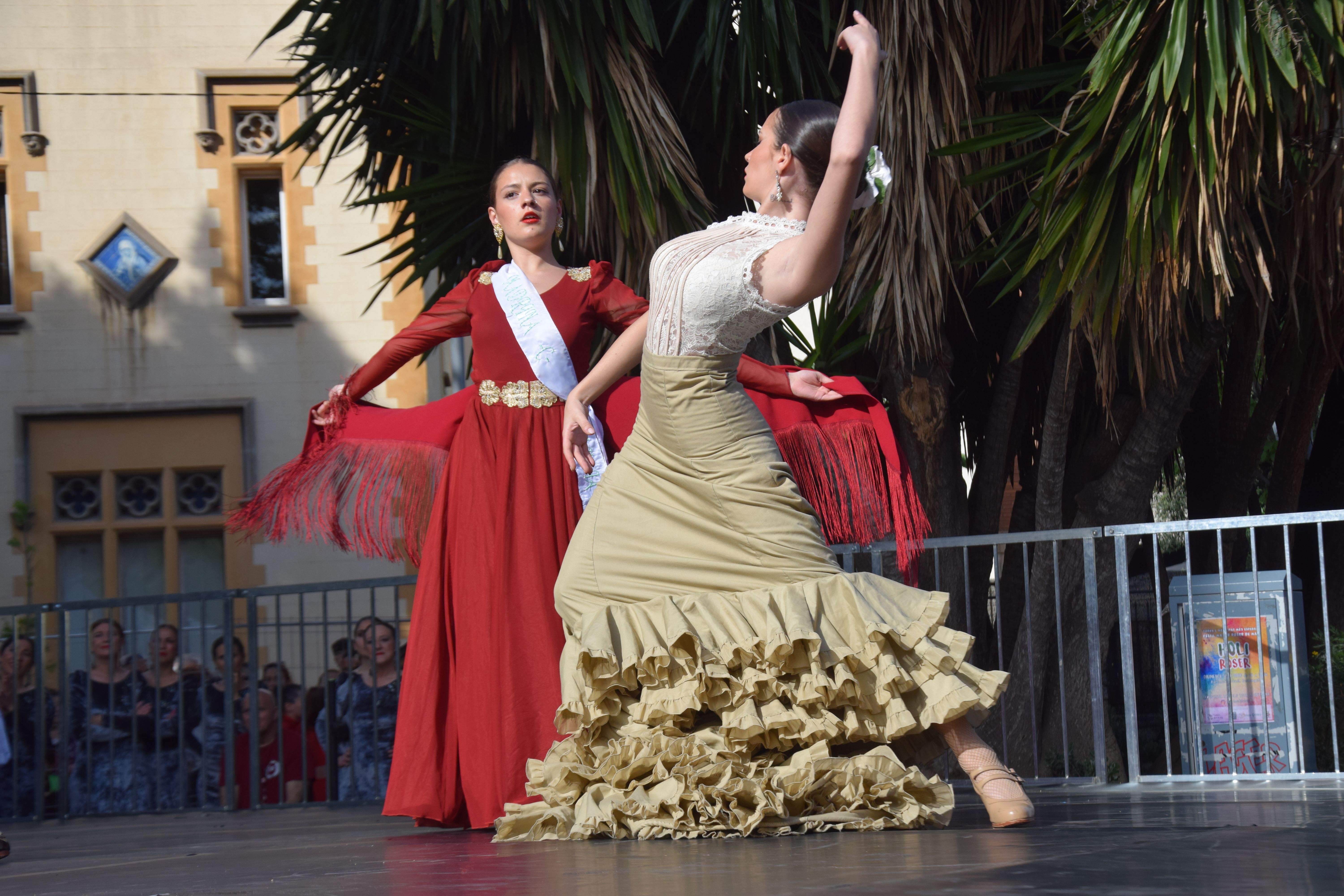 Les escoles de Cerdanyola ballen per la 23 edició del Dia Internacional de la Dansa. FOTO: Marc Mata