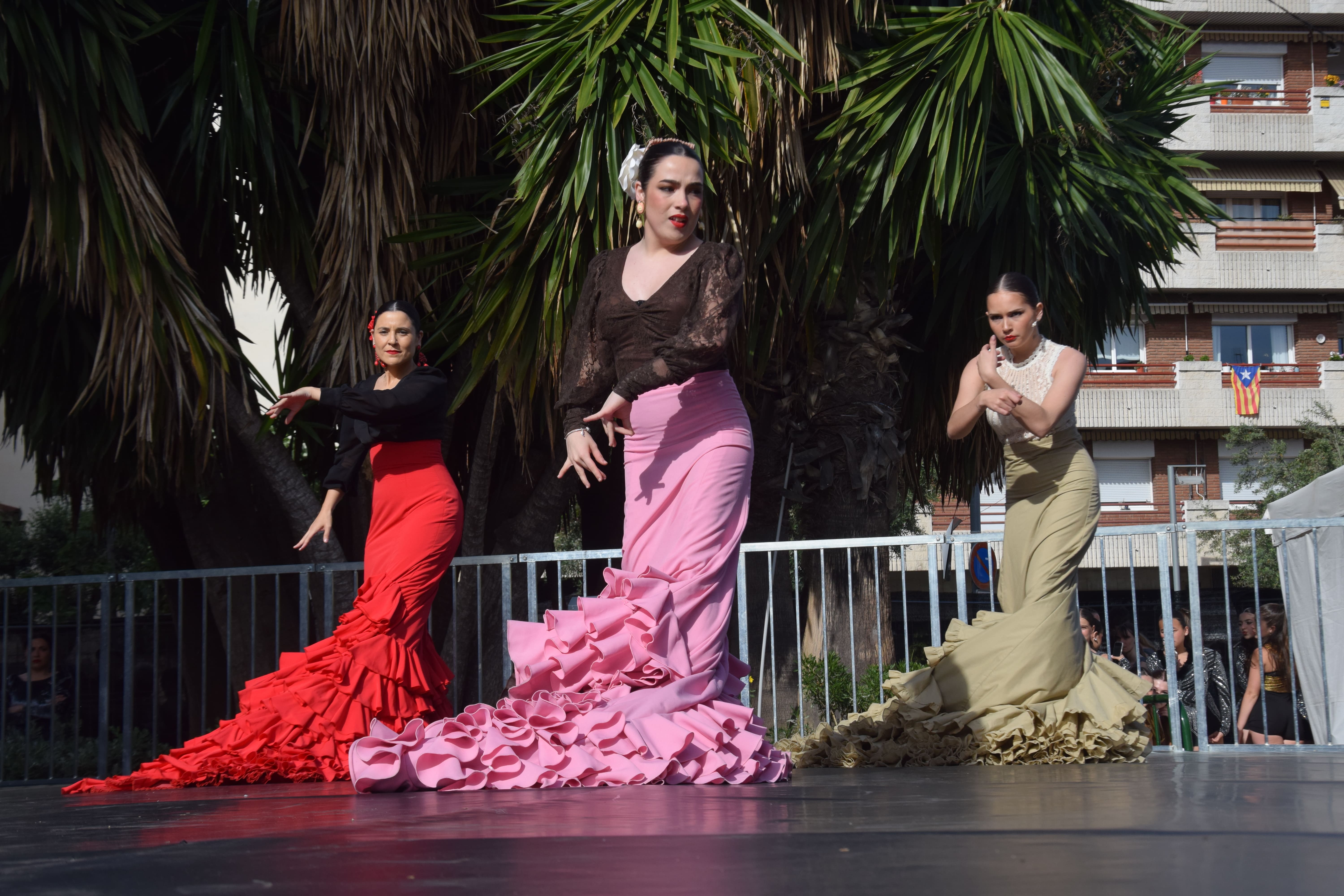 Les escoles de Cerdanyola ballen per la 23 edició del Dia Internacional de la Dansa. FOTO: Marc Mata