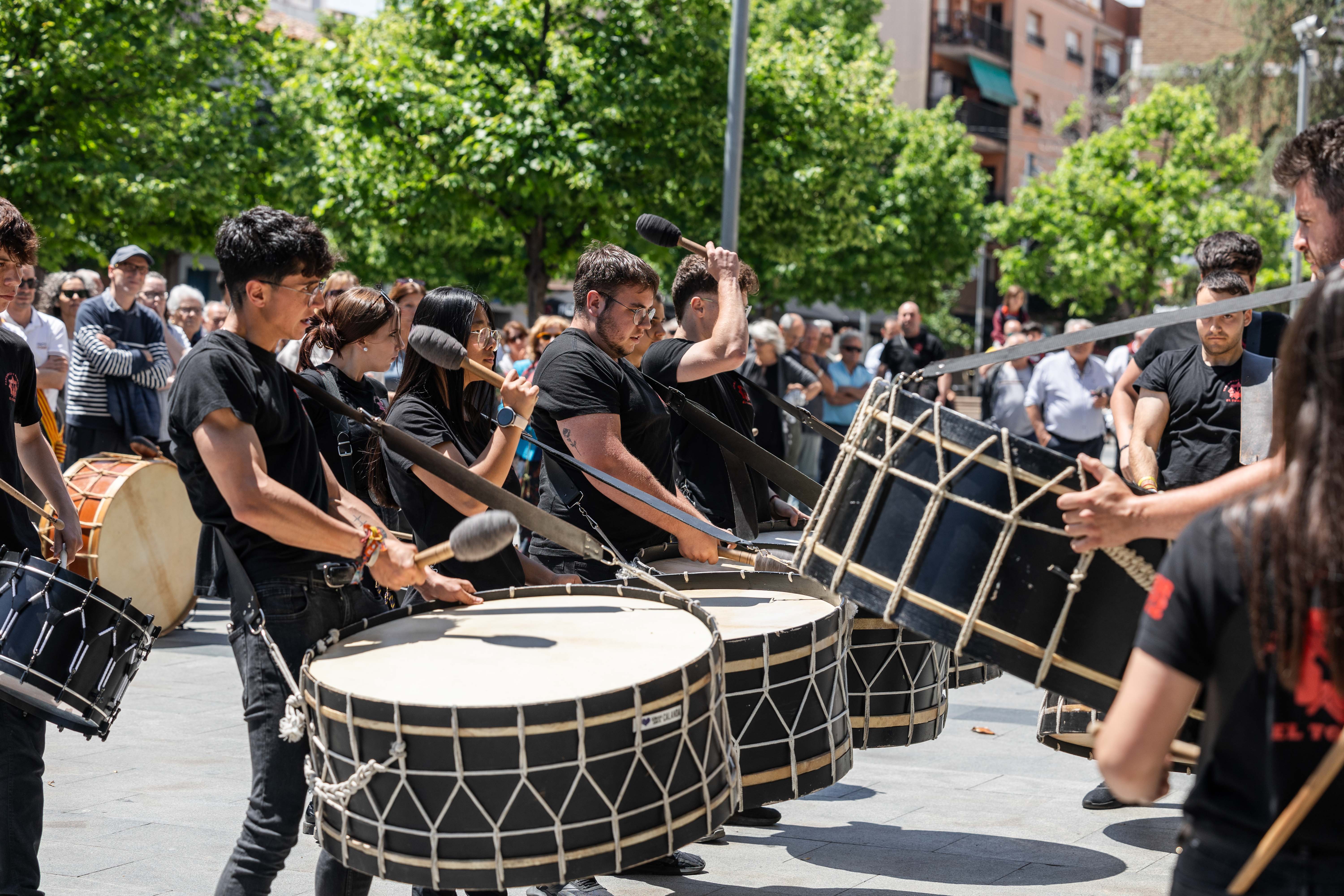 XVII Trobada de Tambors de la Casa de Aragón de Cerdanyola. FOTO: Arnau Padilla
