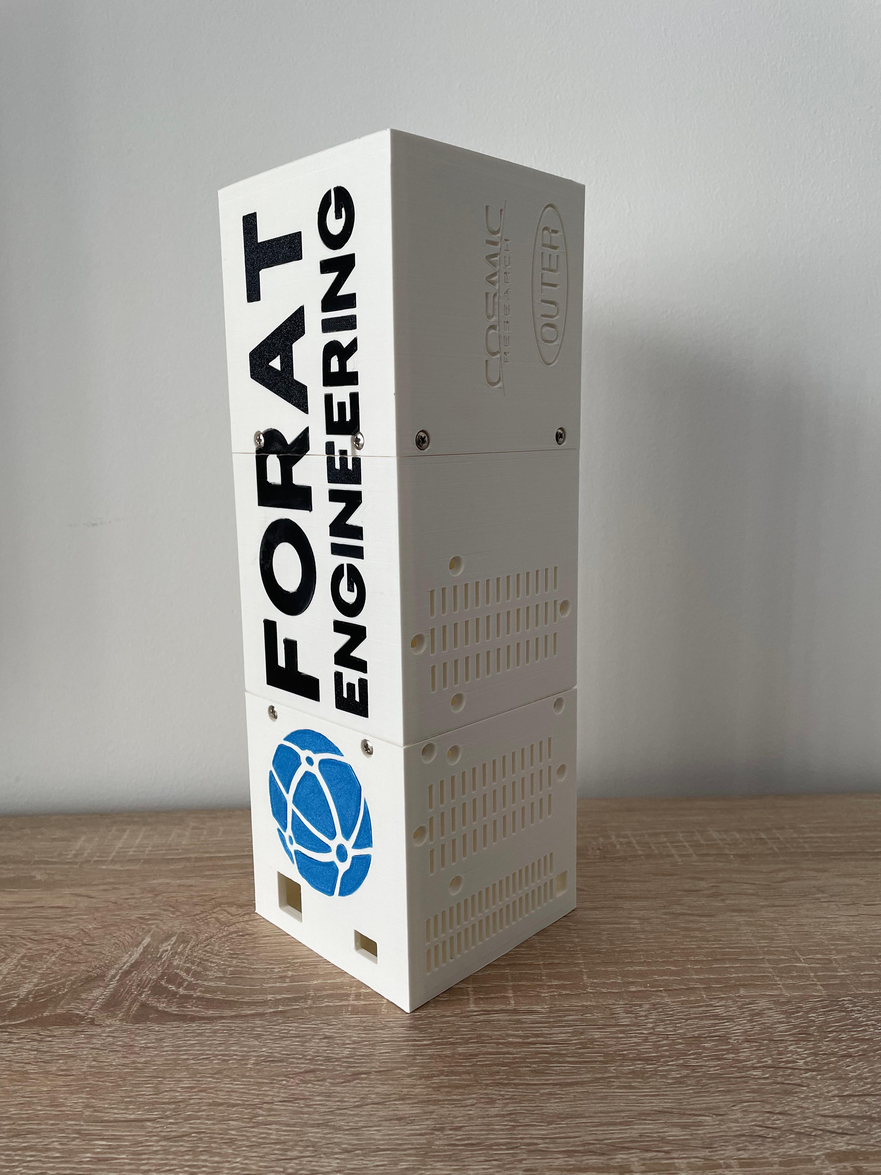 El CubeSat creat pels alumnes de l'Institut Forat del Vent. FOTO: Cedida El CubeSat creat pels alumnes de l'Institut Forat del Vent. FOTO: Cedida