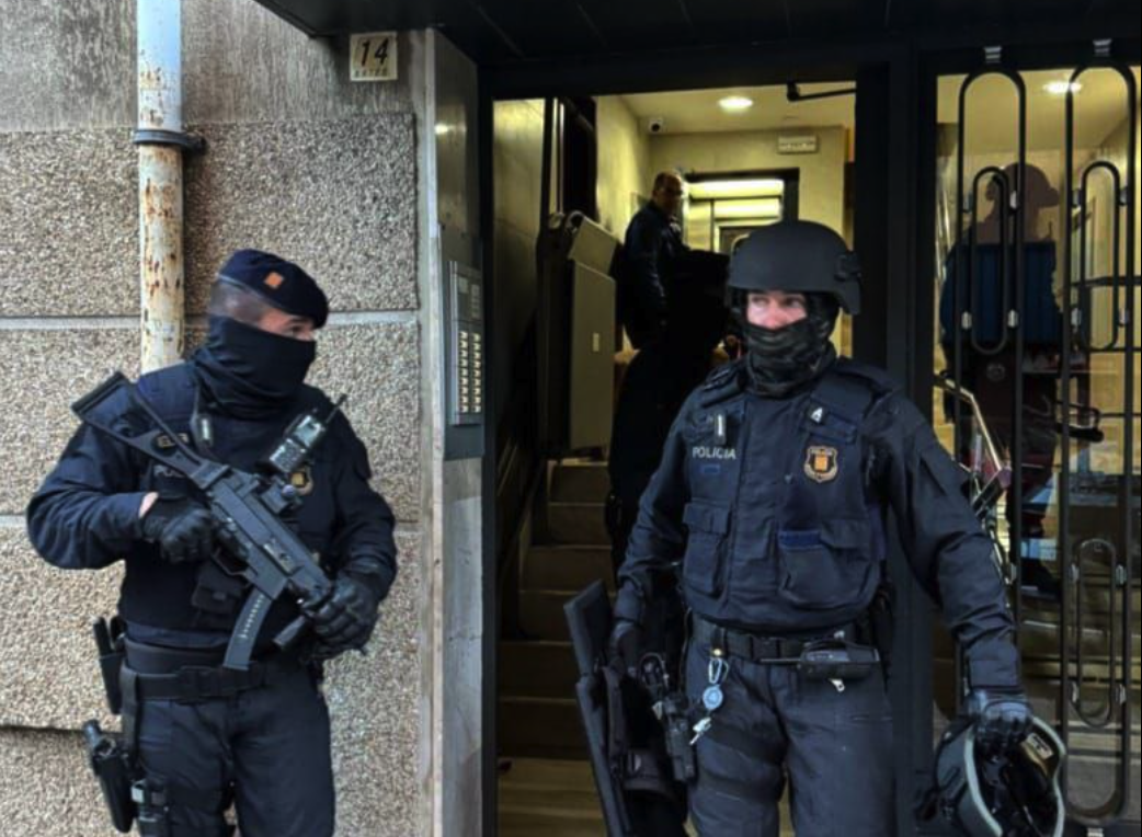 Imatge del dispositiu contra un grup especialitzat en assalts en vies ràpides. FOTO: Mossos d'Esquadra