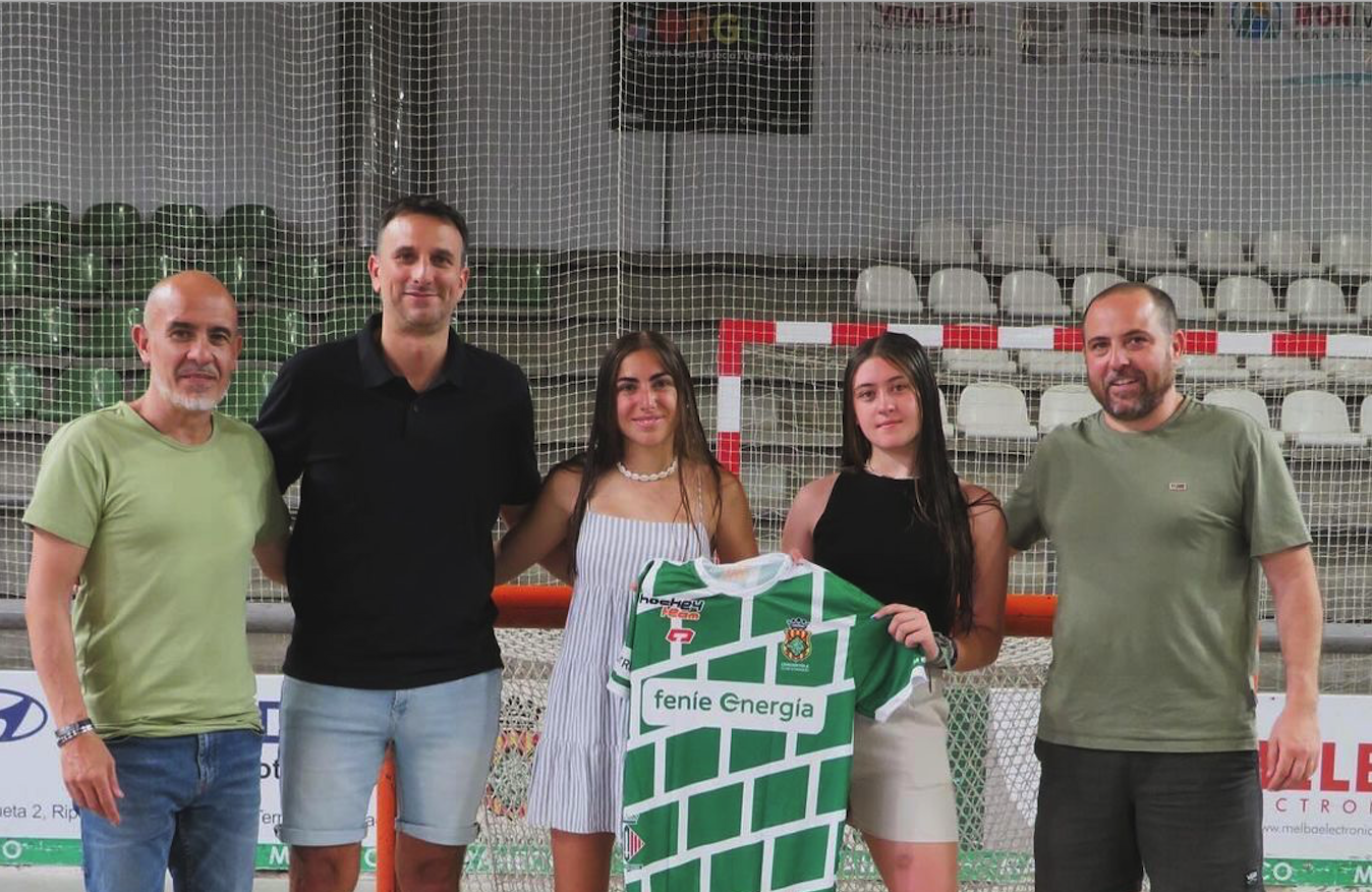 Estela Rubio, Irene Torres i Juanjo Ferrer (entrenador), noves incorporacions del sènior femení. FOTO: Cerdanyola CH