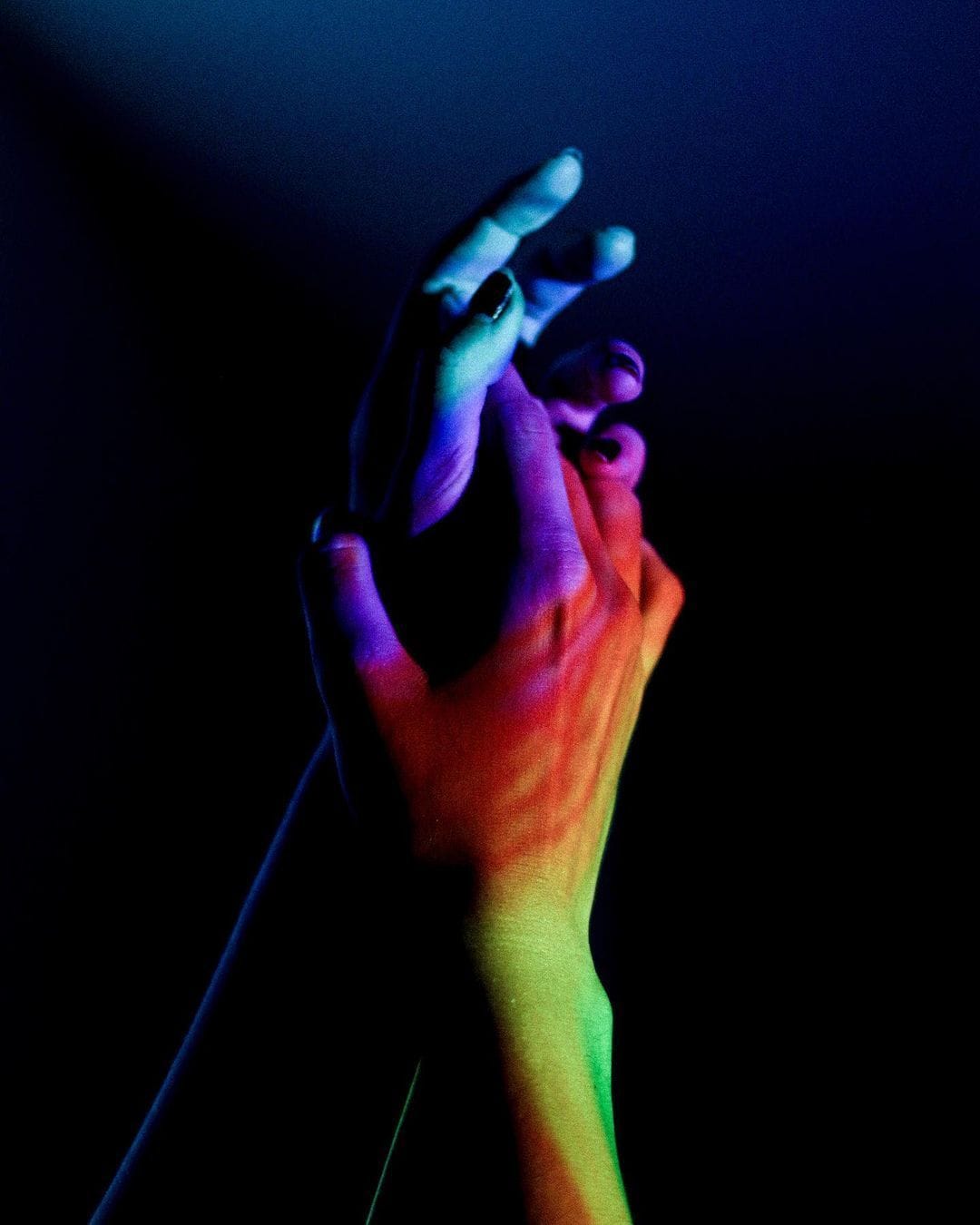 Fotografia guanyadora del 3r Concurs de fotografia 'Alliberament LGBTIQ+'. FOTO: @subilentio_