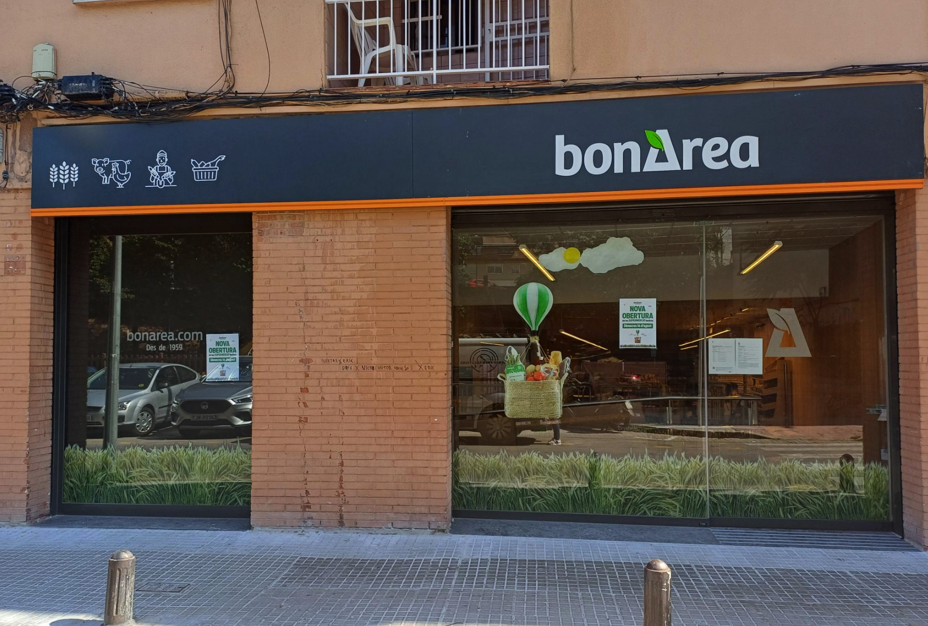 Botiga del bonÀrea al carrer González de Cerdanyola. FOTO: Cedida