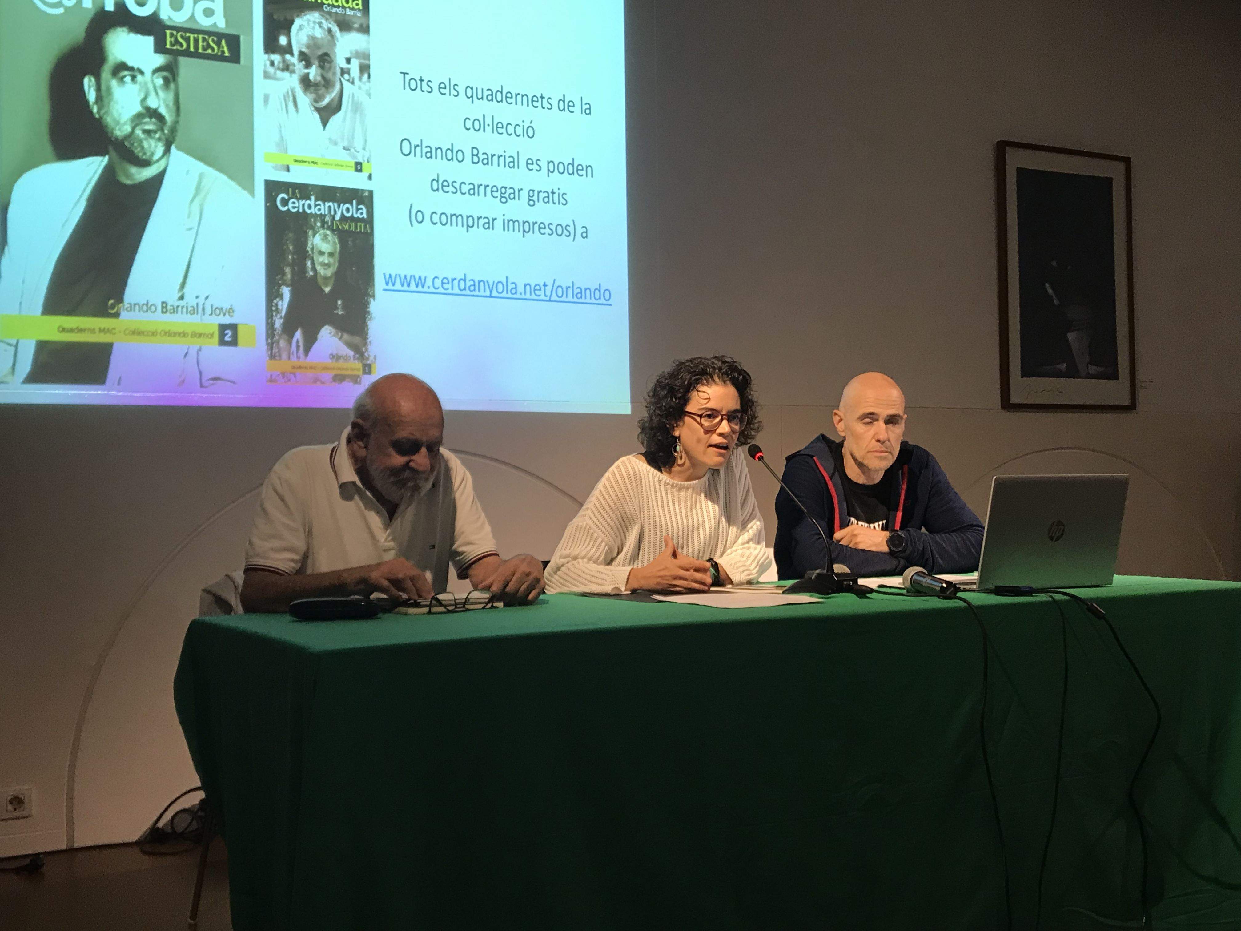 Presentació del llibre 'L'@rroba estesa'. FOTO: Guillem Barrera