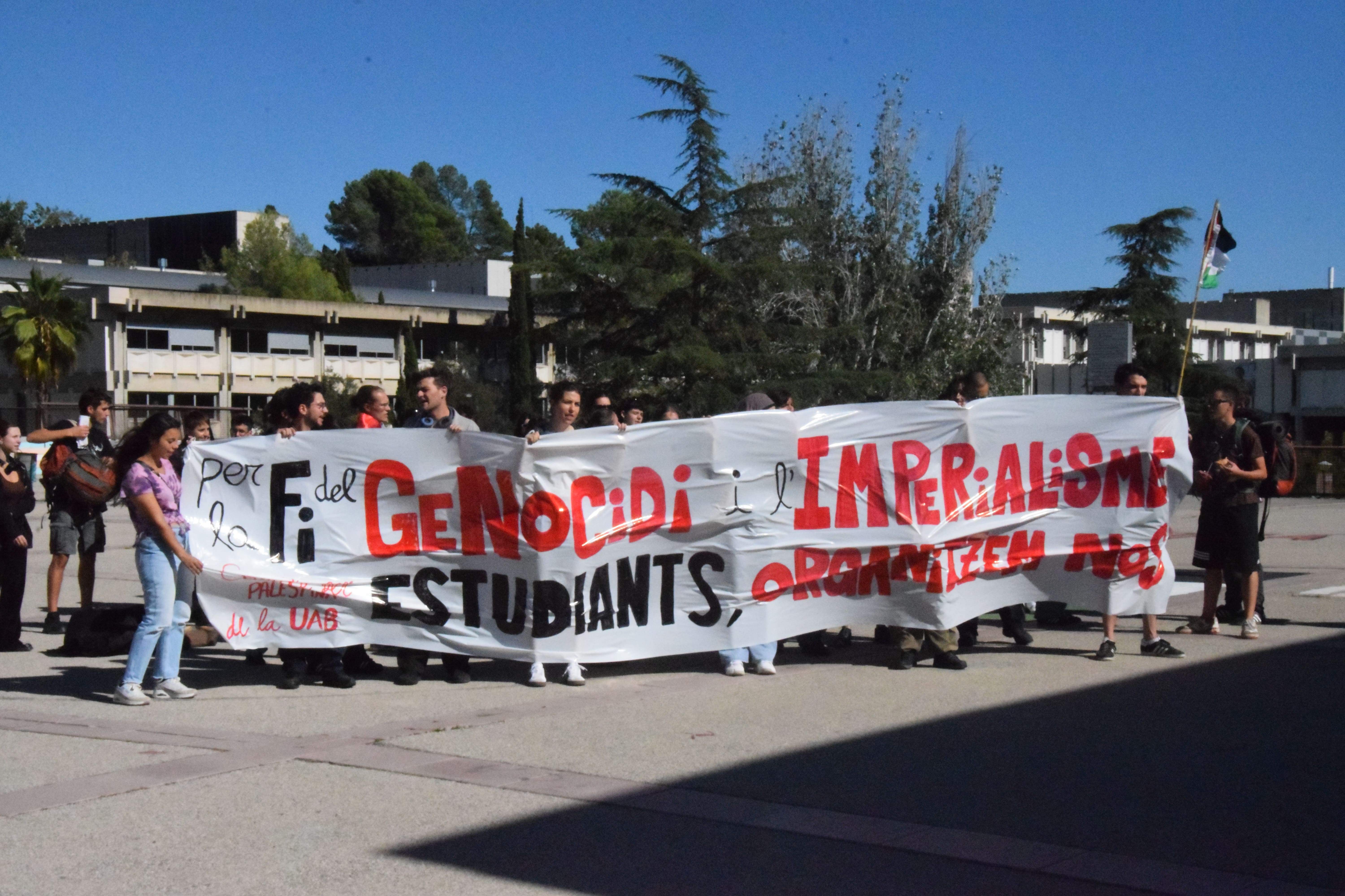 Estudiants de la UAB se sumen a la vaga en suport a Palestina. FOTO: Marc Mata