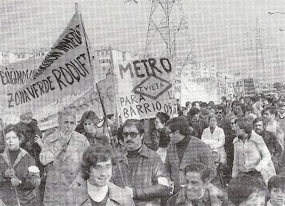 Una de les manifestacions pel transport al barri de Roquetes de Barcelona. FOTO: Arxiu Històric Nou Barris-Roquetes