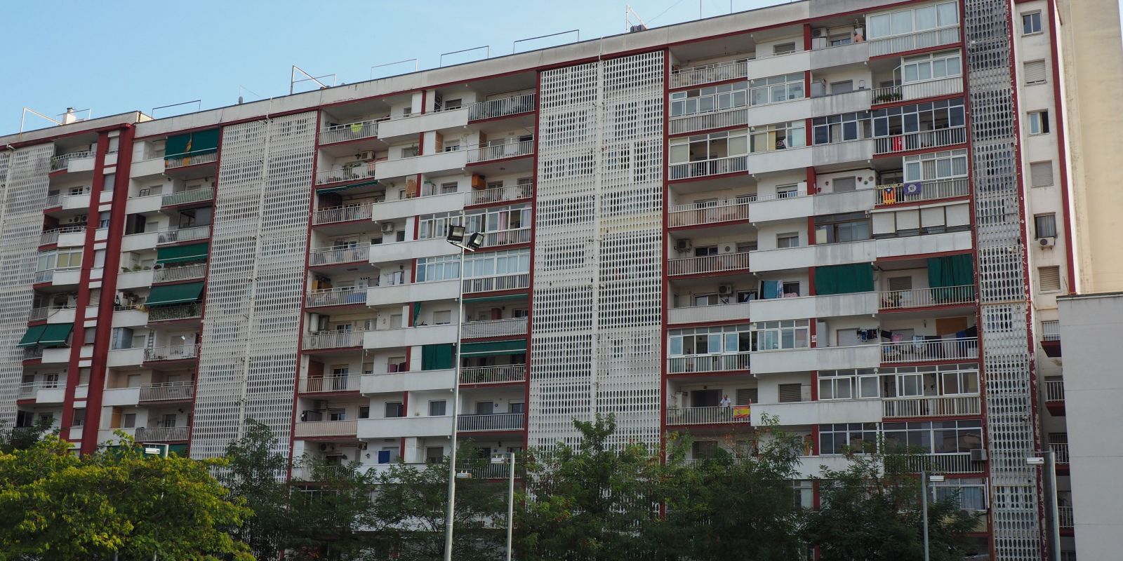 Un bloc de pisos de Cerdanyola. FOTO: Mónica García
