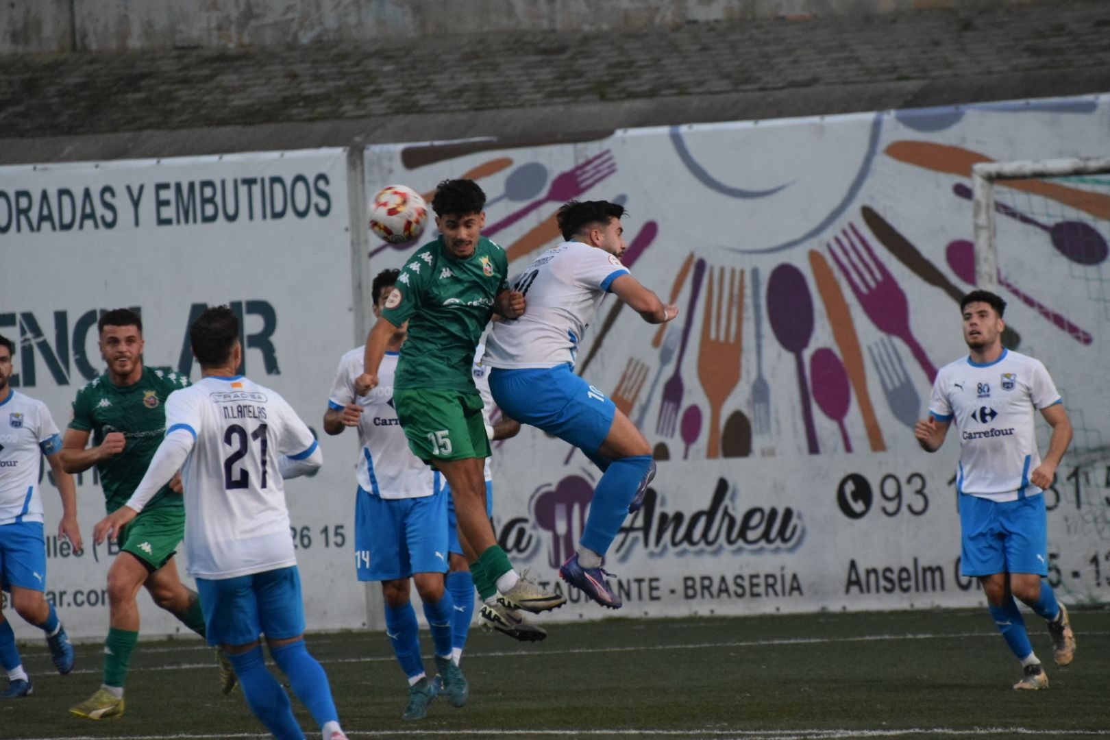 Empat als últims minuts. FOTO: Marc Mata
