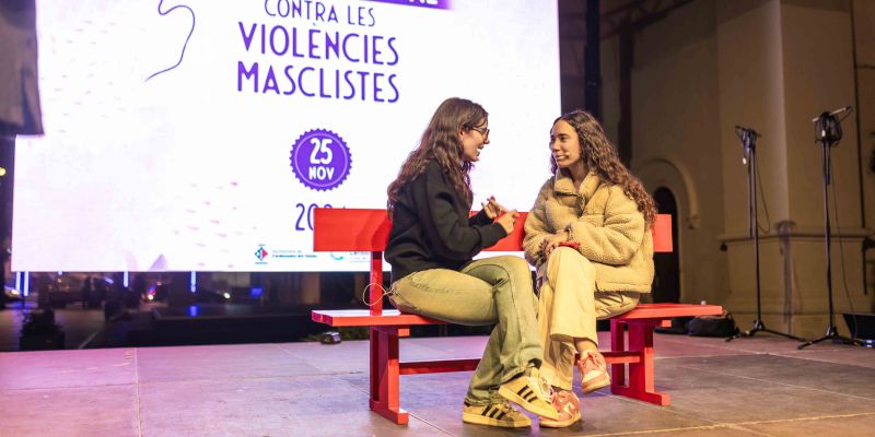 Representació teatral, a càrrec de l’Aula de Teatre de l’Ateneu. FOTO: Arnau Padilla Representació teatral, a càrrec de l’Aula de Teatre de l’Ateneu. FOTO: Arnau Padilla