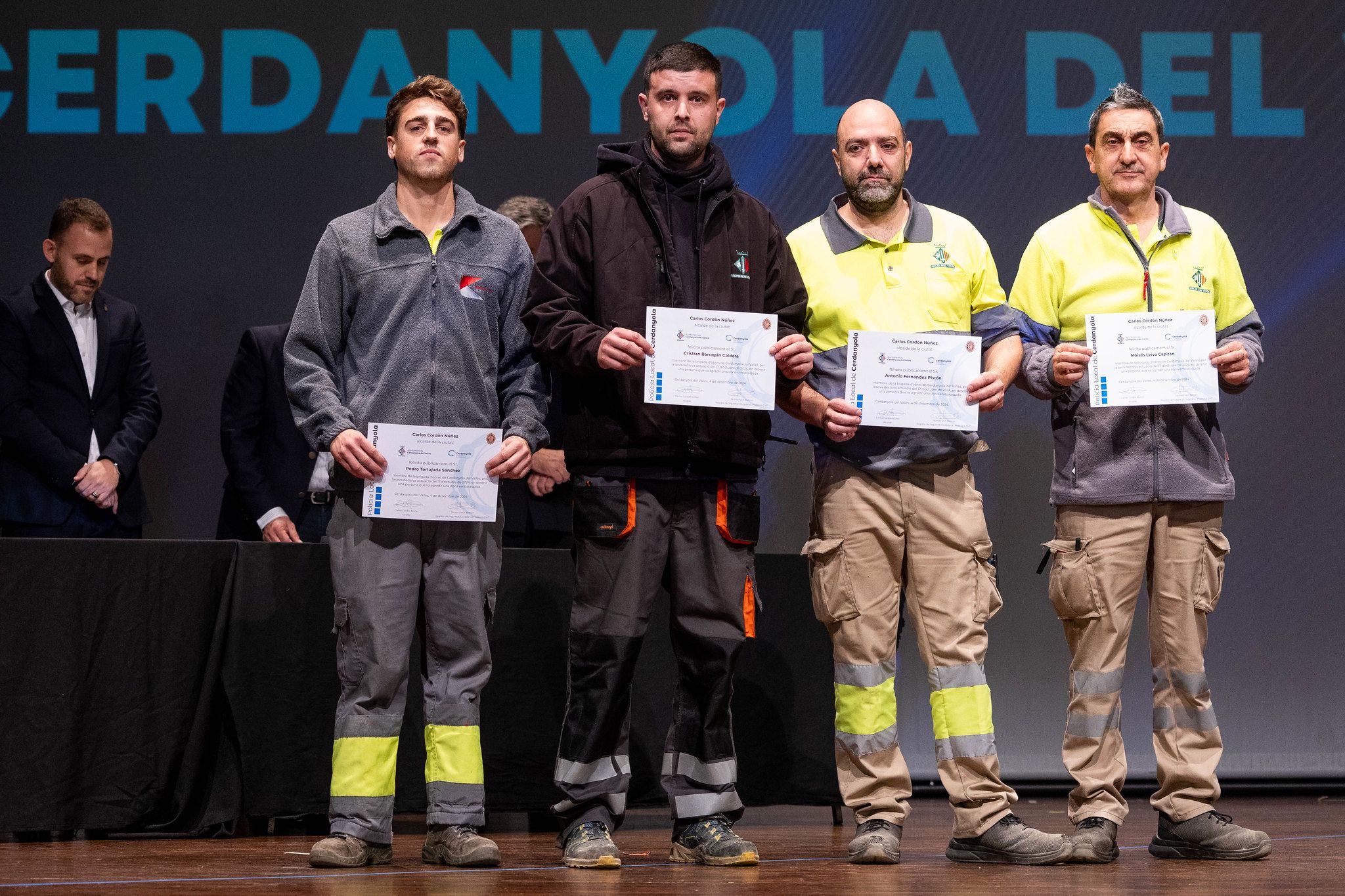 Reconeixement als quatre membres de la Brigada Municipal. FOTO: Ajuntament de Cerdanyola Reconeixement als quatre membres de la Brigada Municipal. FOTO: Ajuntament de Cerdanyola