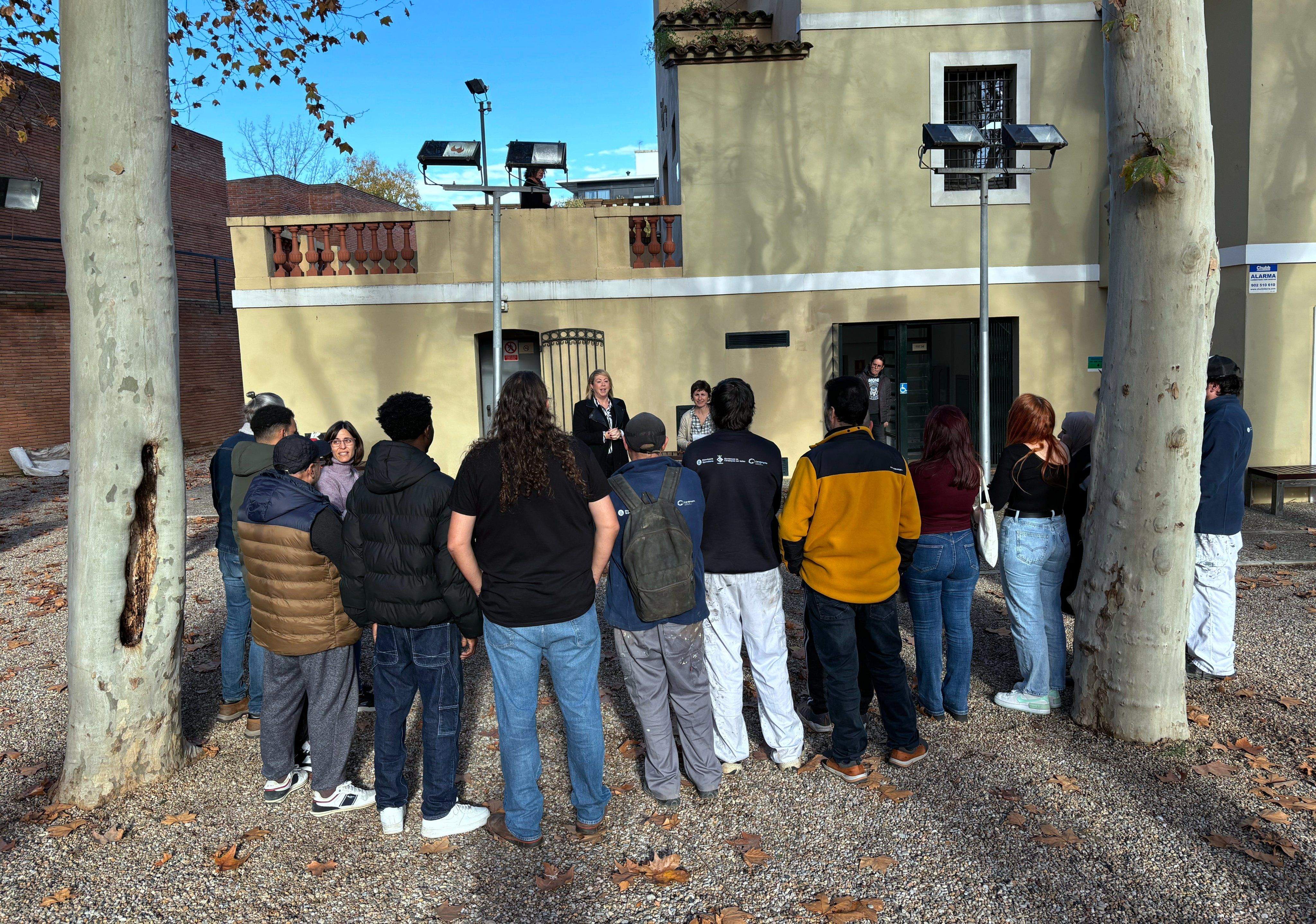 Persones que han format part dels Programes d'Ocupació a la Masia de Can Serra. FOTO: Ajuntament