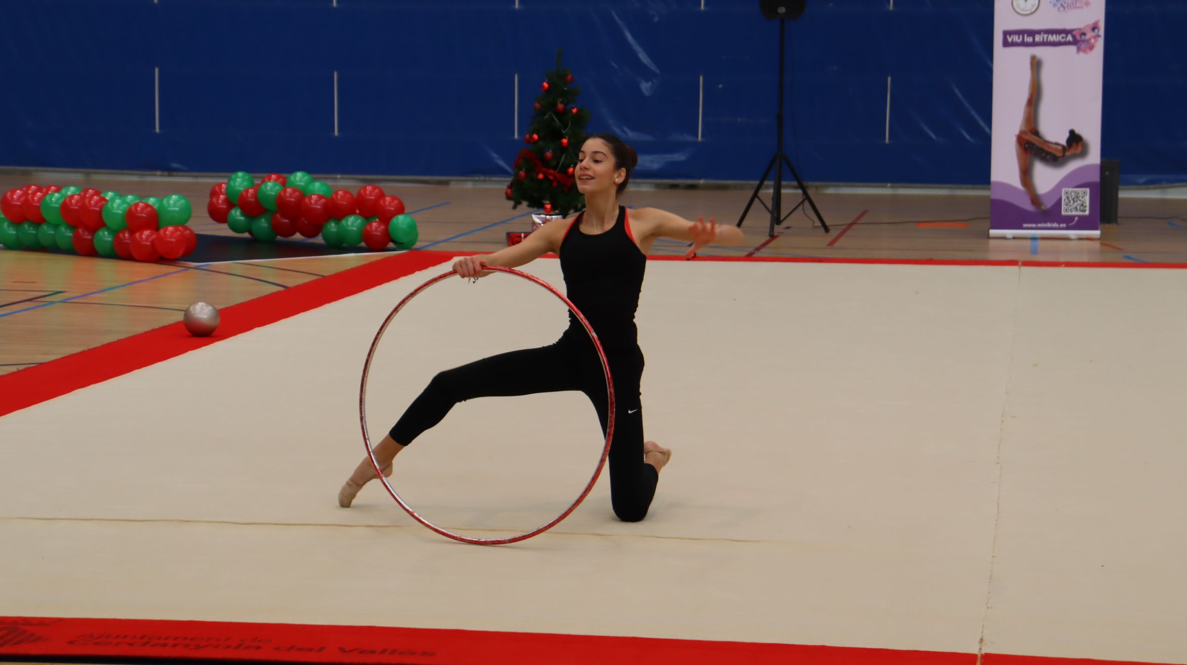 El Club Gimnàstica Ritmica Cerdanyola celebra el seu festival de Nadal. FOTO: Marc Mata