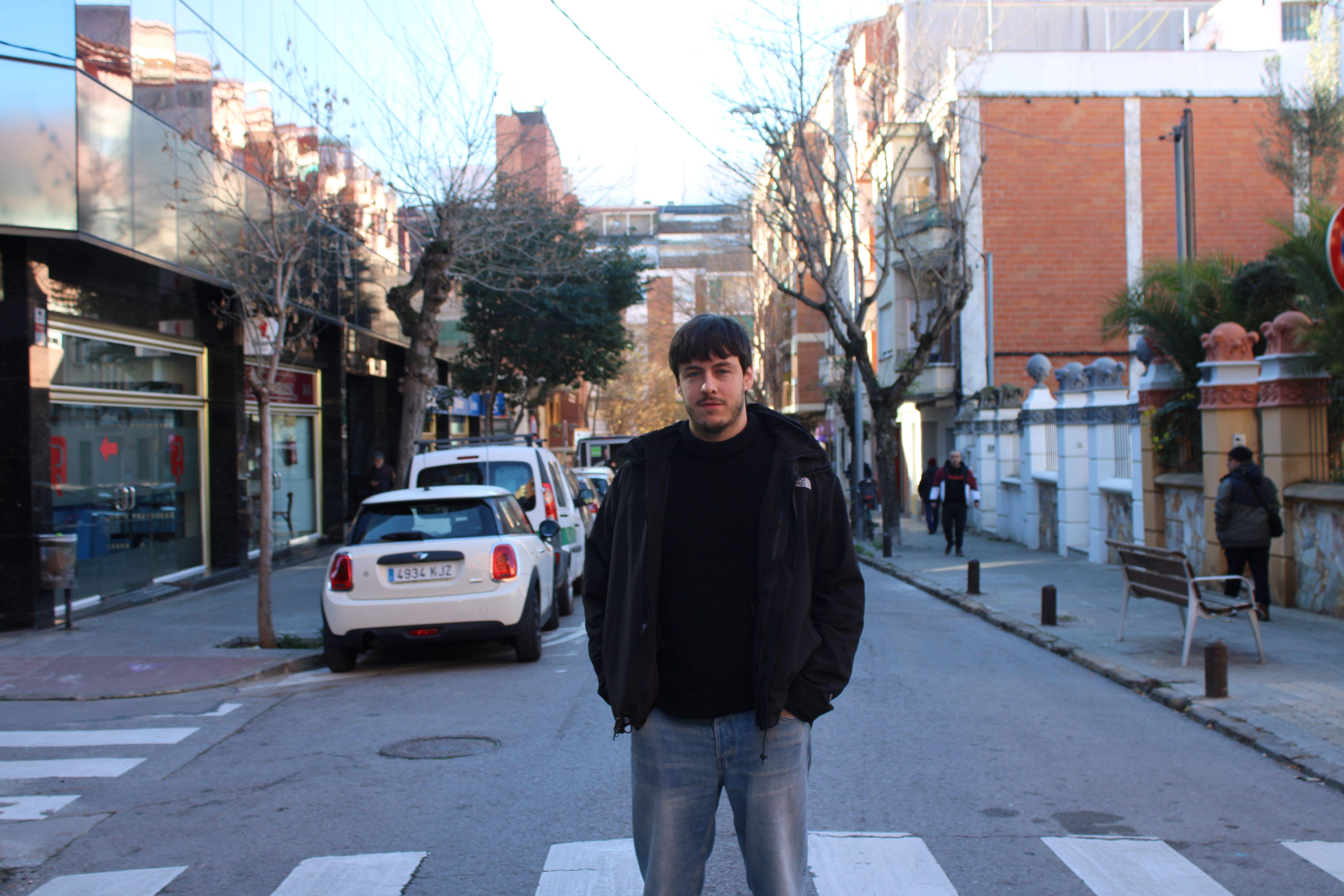 Sergi Ferrer és membre del Sindicat de Llogateres de Cerdanyola. FOTO: Guillem Barrera