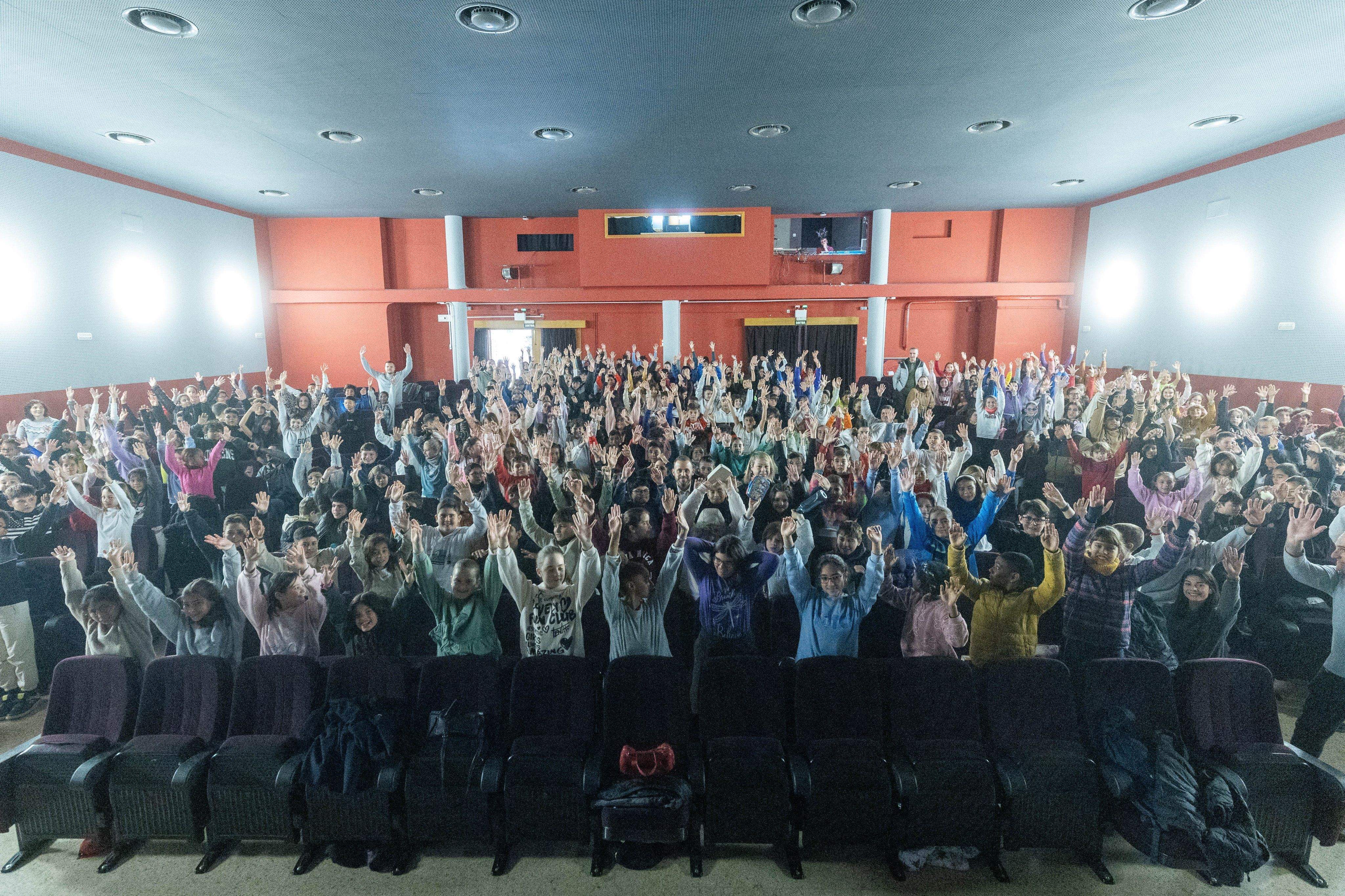 Els alumnes que participaran a les Cooperatives Escolars del curs 2024-25. FOTO: Ajuntament de Cerdanyola Els alumnes que participaran a les Cooperatives Escolars del curs 2024-25. FOTO: Ajuntament de Cerdanyola