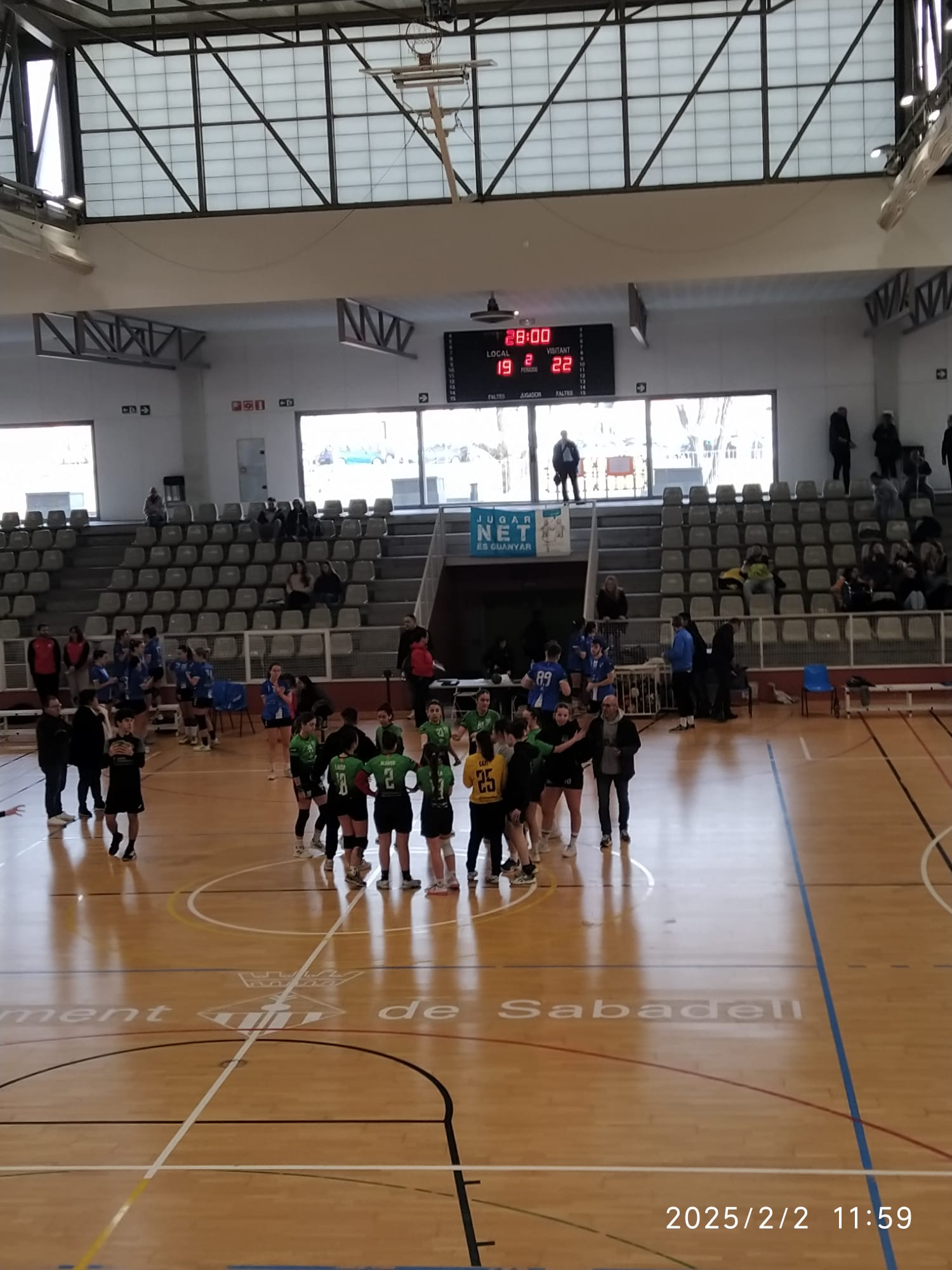 El femení del CH Cerdanyola celebrant la victòria. FOTO: Cedida El femení del CH Cerdanyola celebrant la victòria. FOTO: Cedida