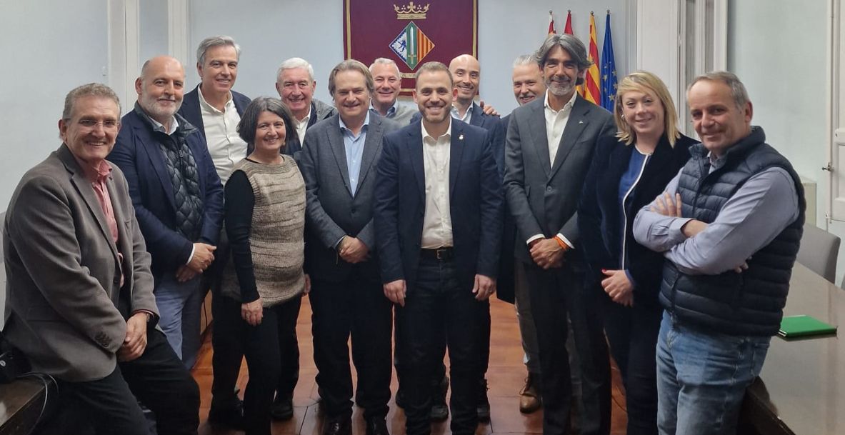  D’esquerra a dreta: Javier Sánchez, Ramon Núñez, Marcel·lí Sugrañes, Eulàlia Mimó, Joan Costa, Lluís Sisquella, Andreu Puigfel, Carlos Cordón, Adrià Serrahima, Sergi Moraleda, Jaume Maranges, Cristina Padilla i Josep Sabater