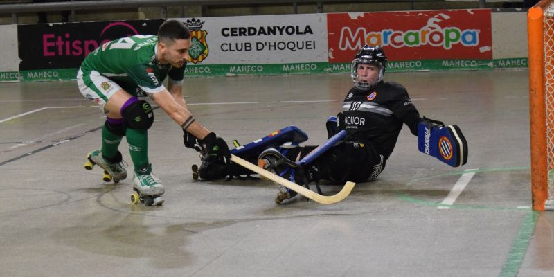 Una de les ocasions de gol del Cerdanyola per materialitzar. FOTO: Marc Mata 