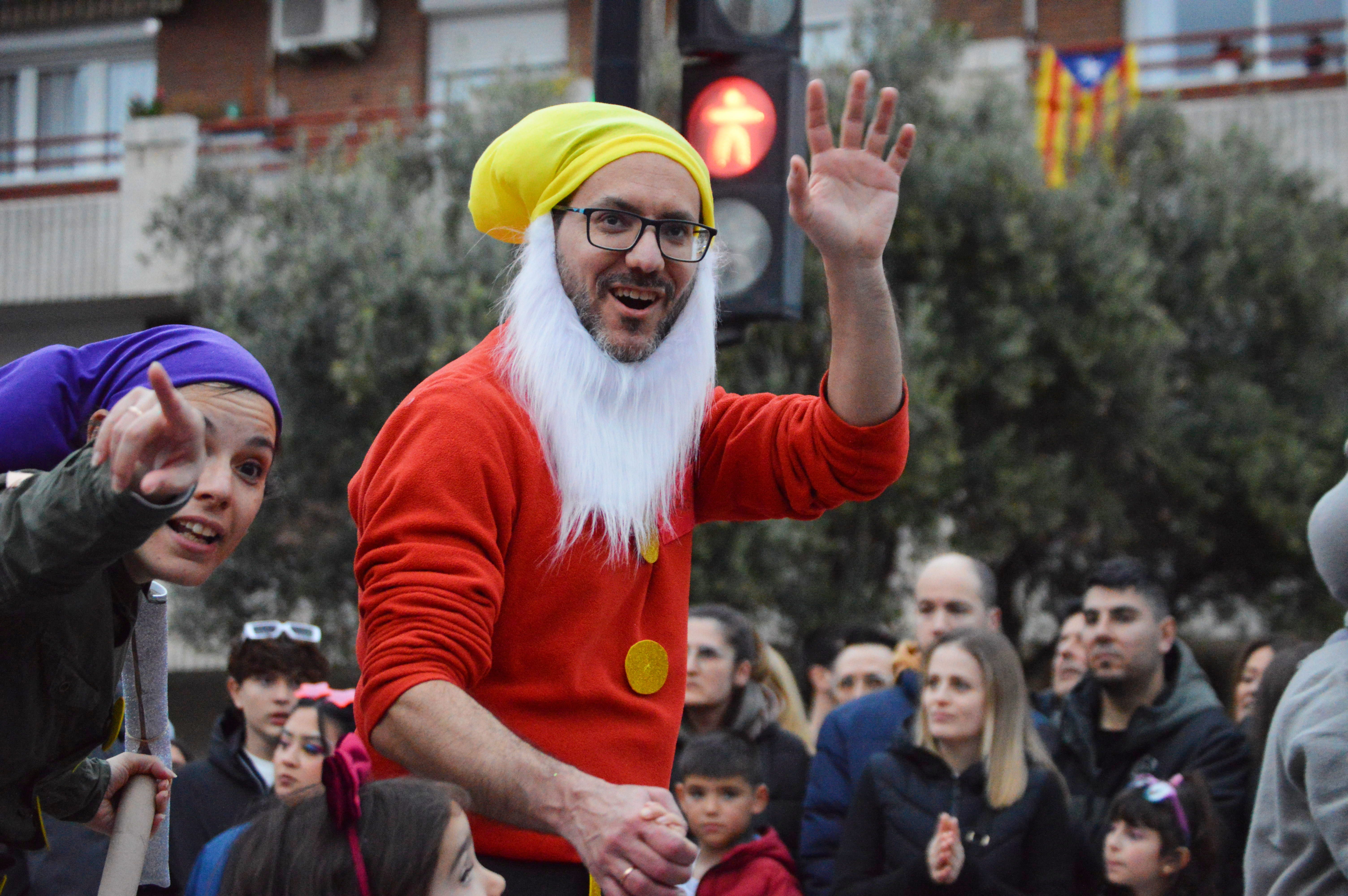 La multitudinària rua de Carnaval en imatges. FOTO: Nora Muñoz 