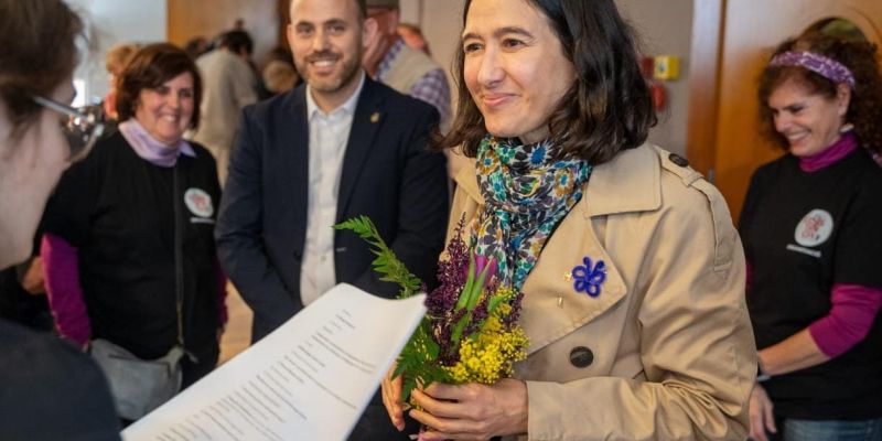 La consellera Núria Parlon en la seva visita a Cerdanyola