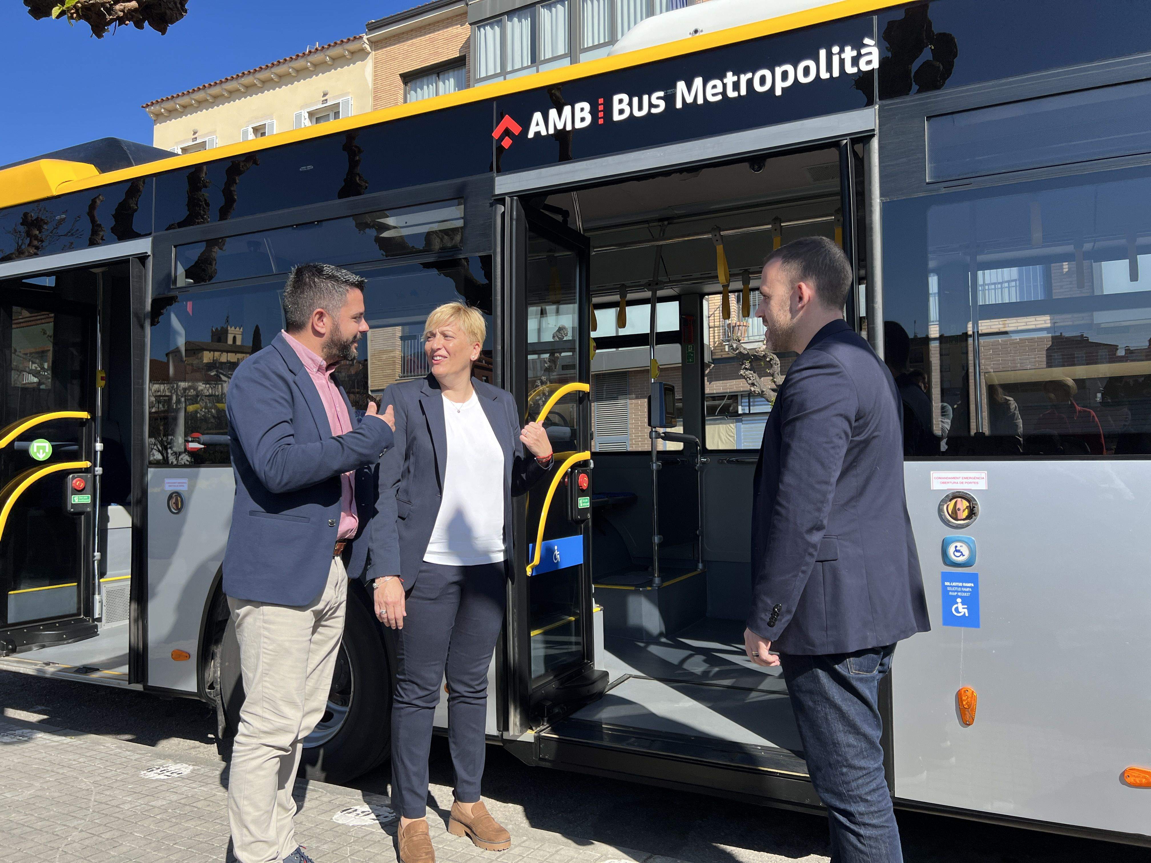 Traspàs dels serveis de bus urbà a Castellbisbal. FOTO: ACN