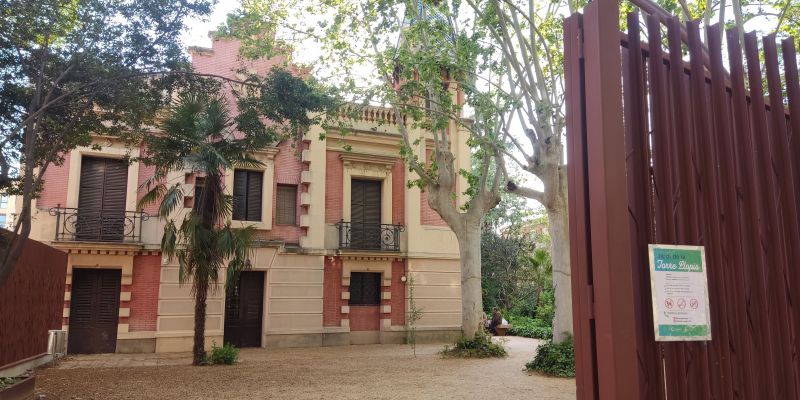 El jardí de Can Llopis està obert de 10 a 21 hores El jardí de Can Llopis està obert de 10 a 21 hores