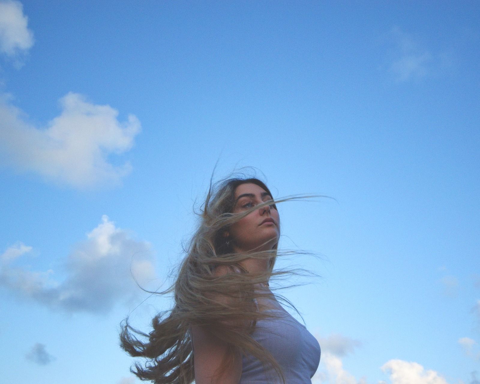 La cantant cerdanyolenca Paula Mallow actua per Sant Jordi