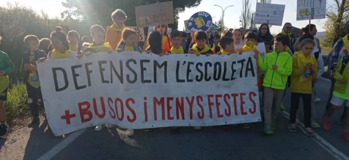 Sense autobús per anar a l’escola. FOTO: Cedida