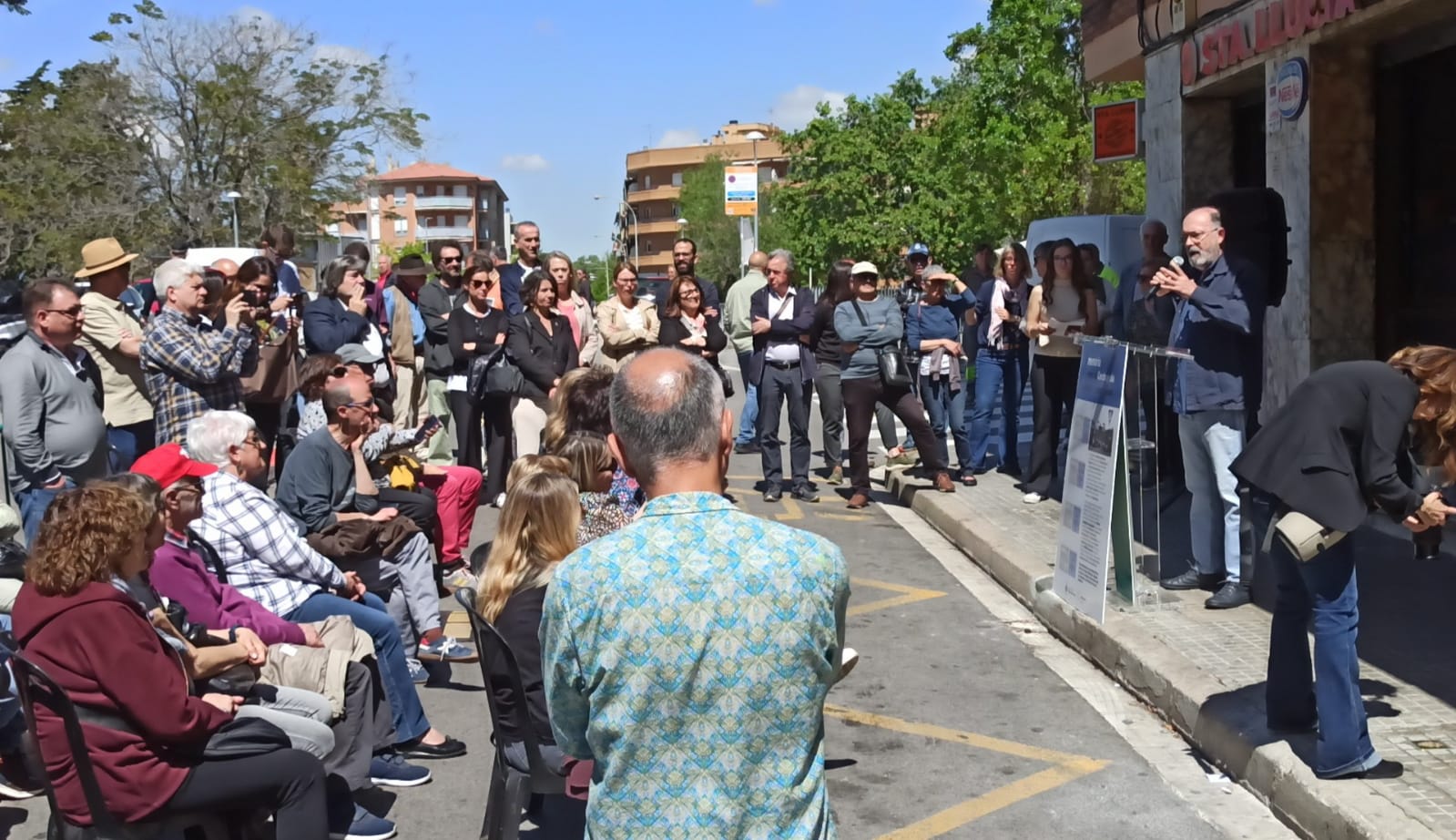 L'acte de memòria històrica i dignitat ha congregat família, veïns i autoritats. Foto: Danny Romero.
