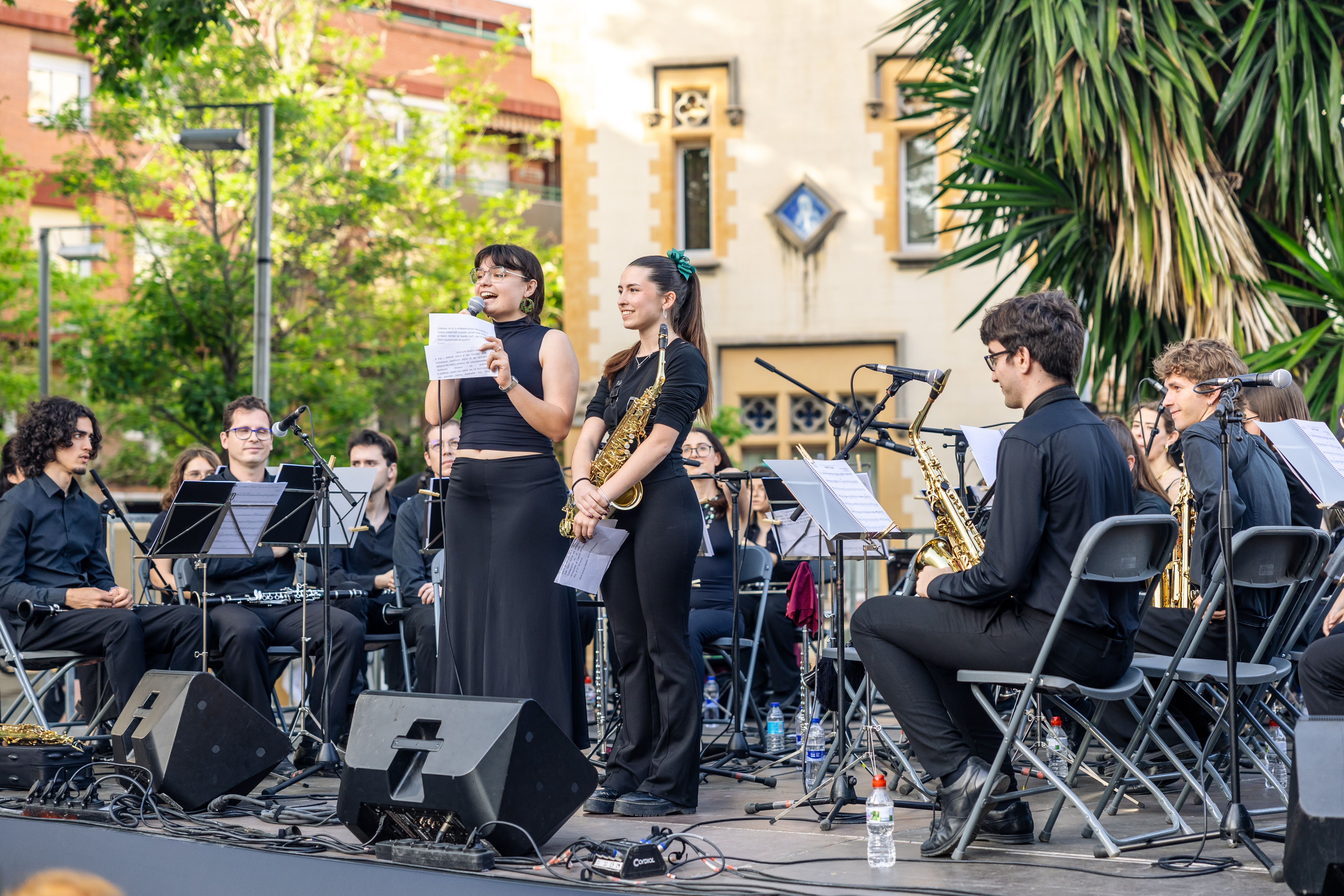 L’Agrupació Musical de Cerdanyola ha interpretat un tast del seu espectacle “Un Castell Celta”. FOTO: Arnau Padilla.