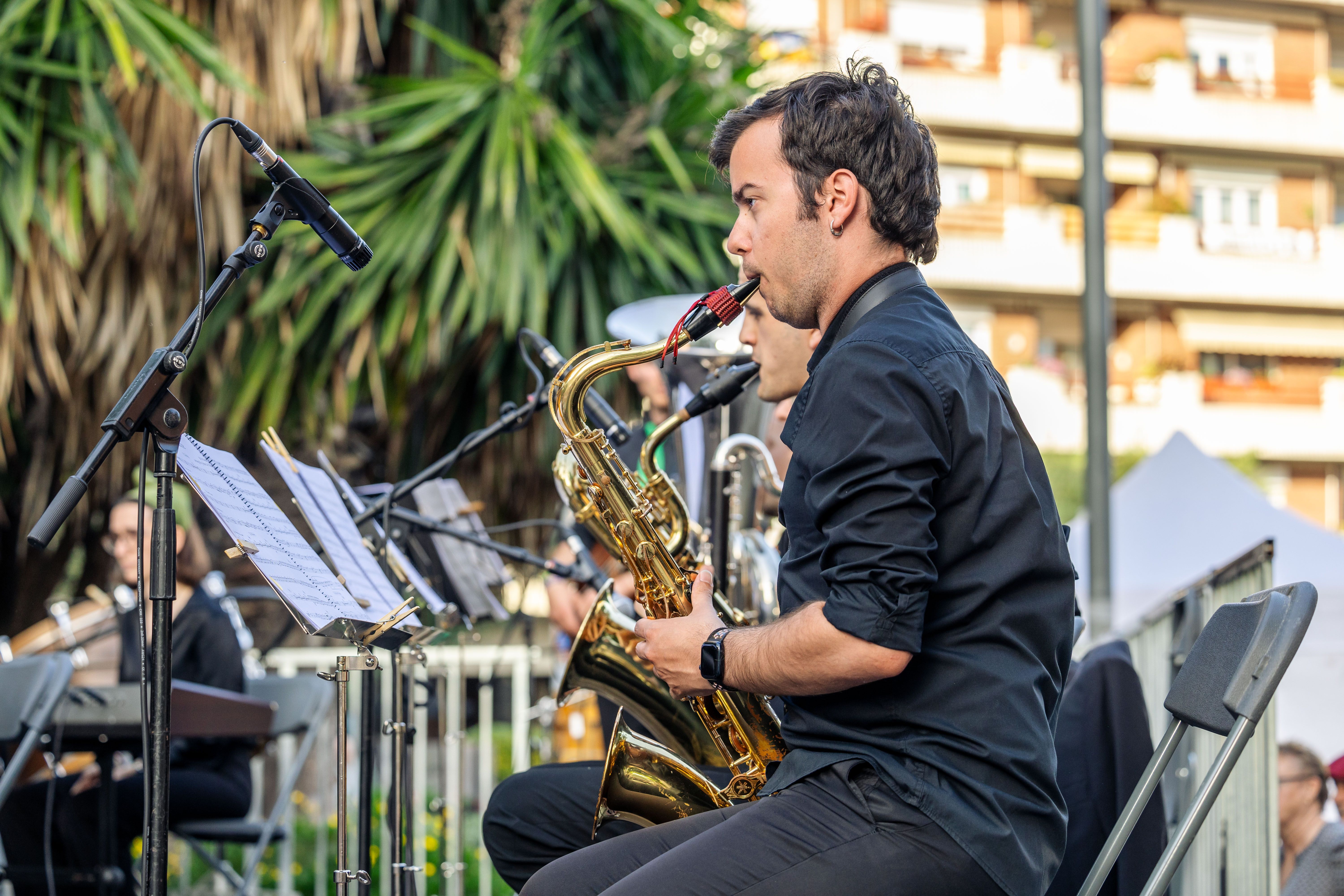 L’Agrupació Musical de Cerdanyola ha interpretat un tast del seu espectacle “Un Castell Celta”. FOTO: Arnau Padilla.