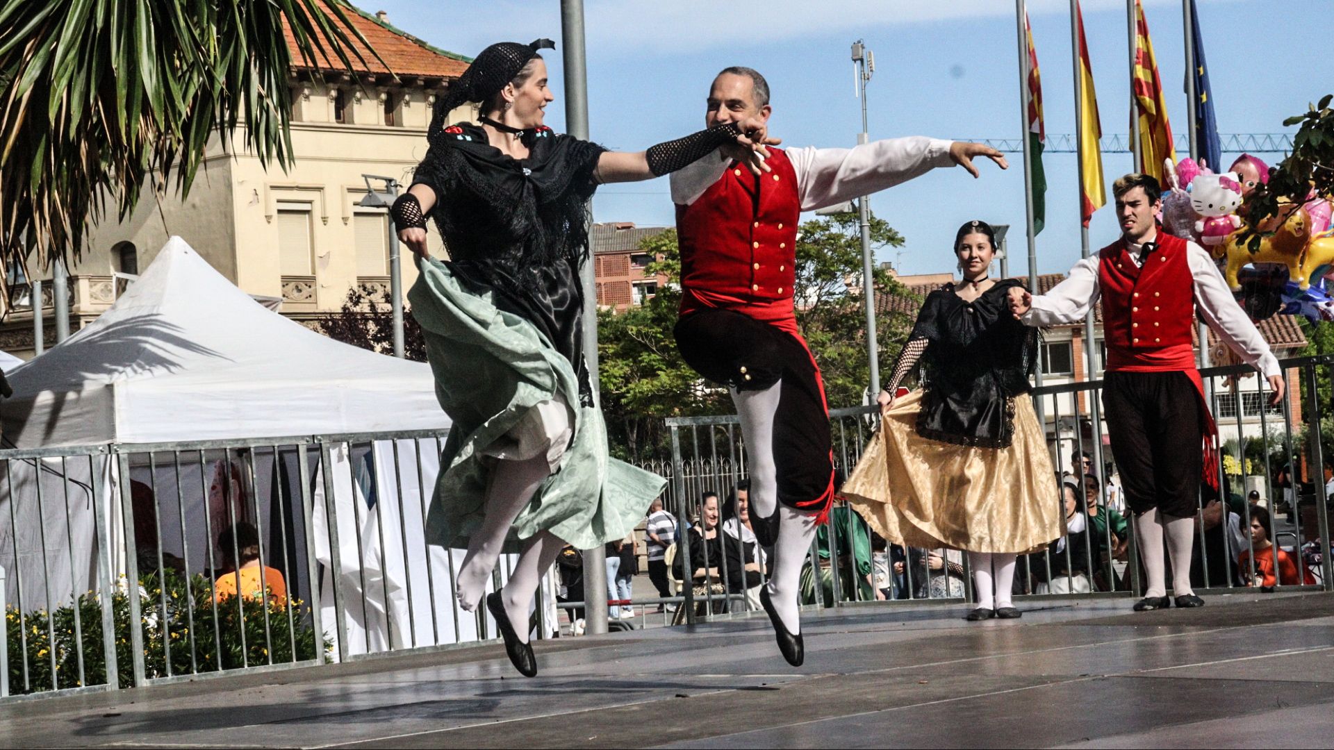 Danses tradicionals amb l'Esbart de Sant Marçal. Foto: Marc Mata. 