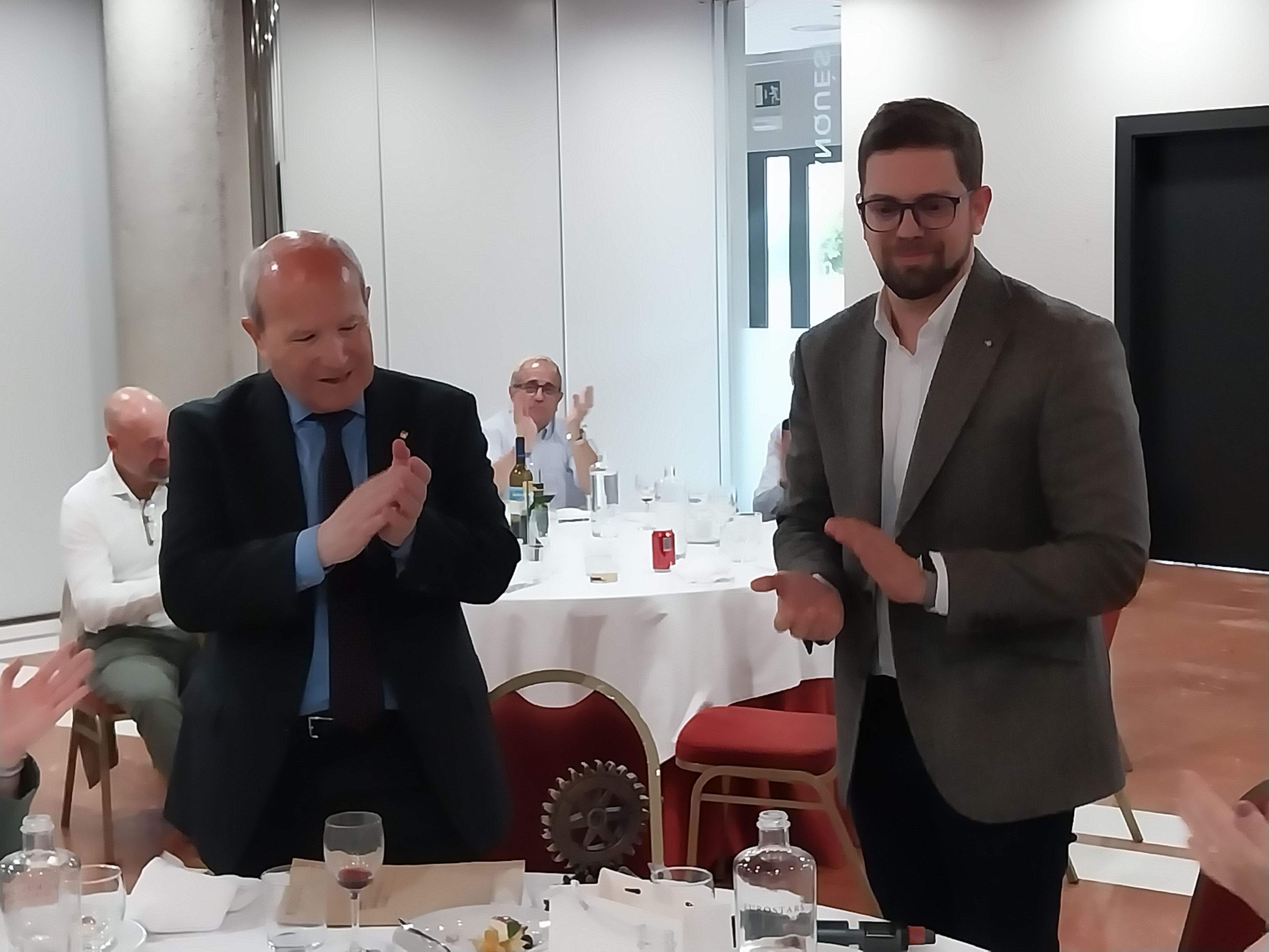 El president Montilla amb el president del Rotary Club Cerdanyola, Miquel Coma. 