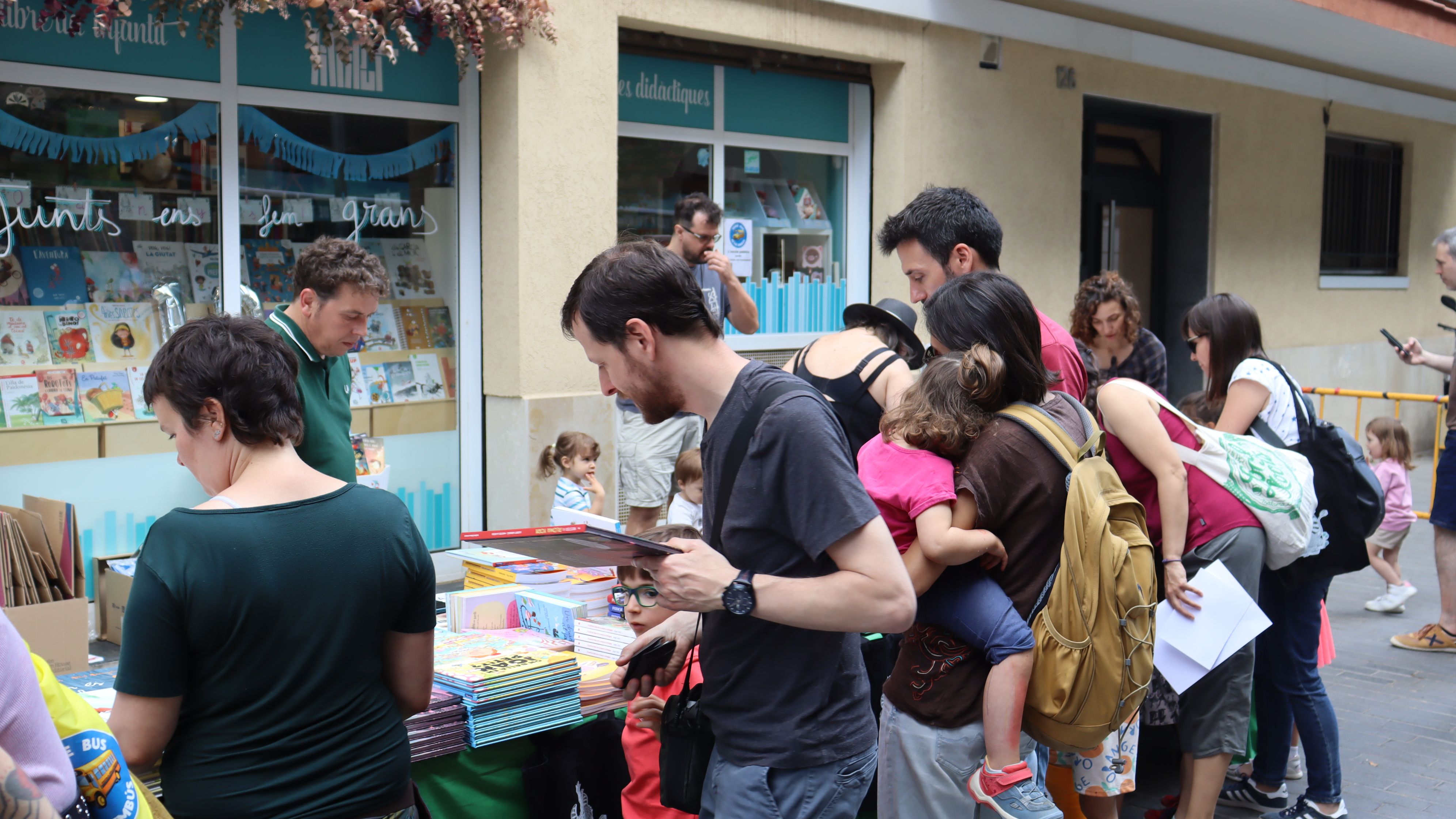 FOTOS| El 10è aniversari de la llibreria Lilliput en imatges. FOTO: Marc Mata