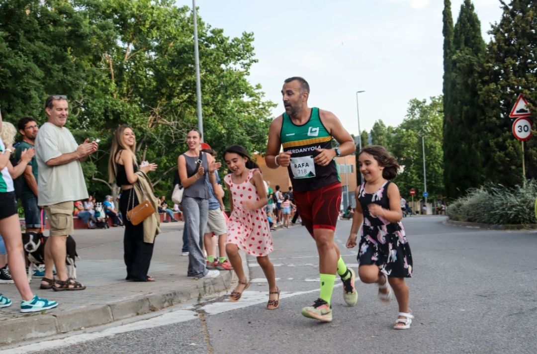 La cursa Collserola també es fa en familia. FOTO Marc Mata 