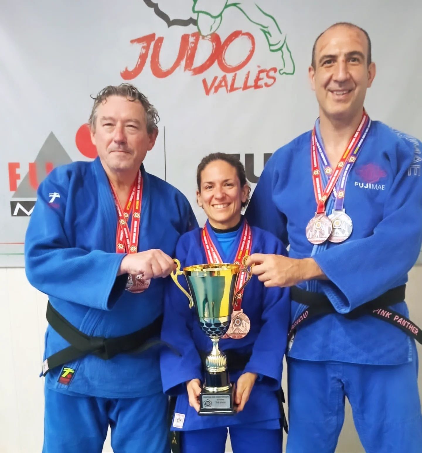 Els tres medallistes del Cerdanyola Judo Club. FOTO: Cedida