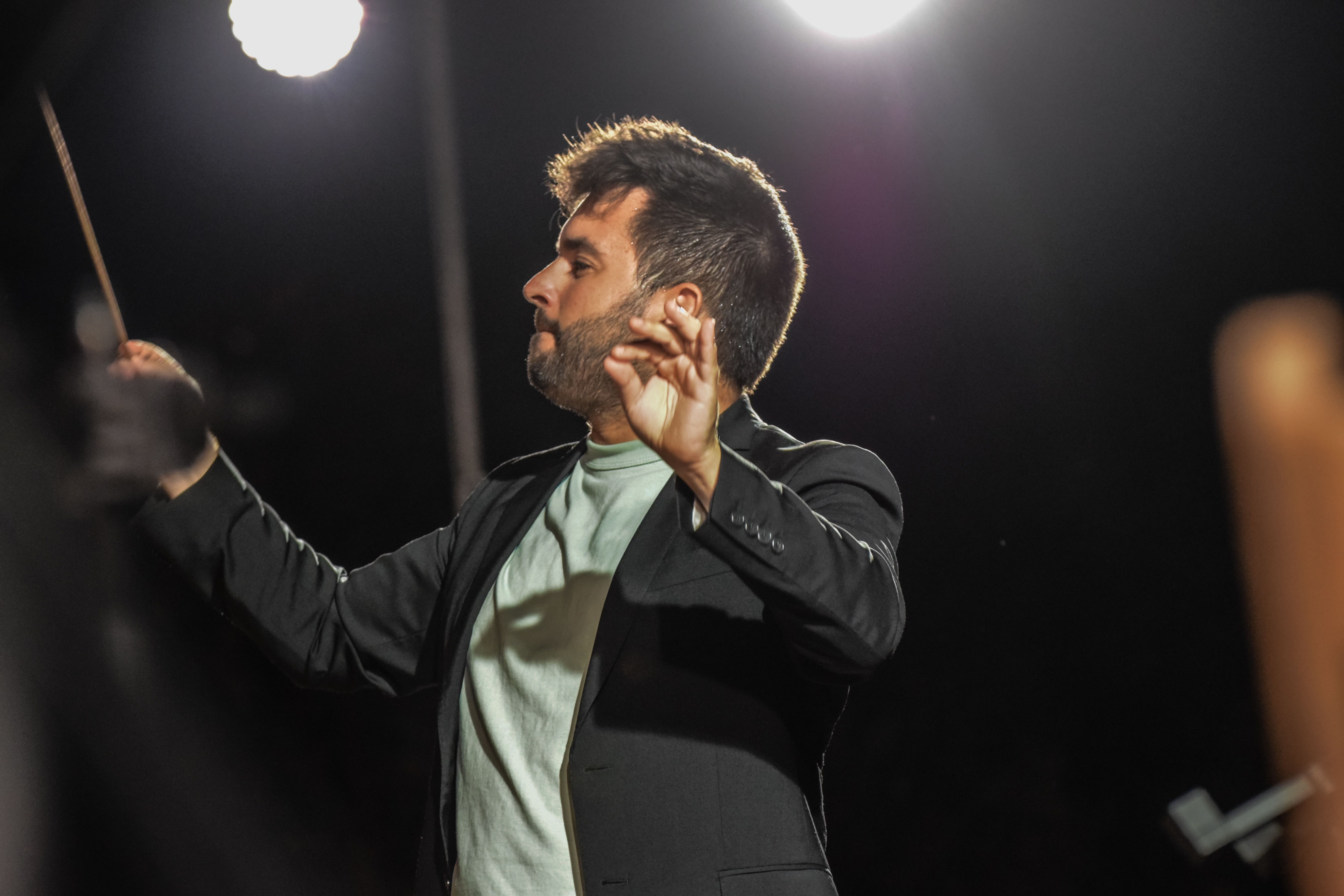 Cerdanyola torna a gaudir d'una nit de divendres al Castell de Sant Marçal i de música. FOTO Marc Mata 