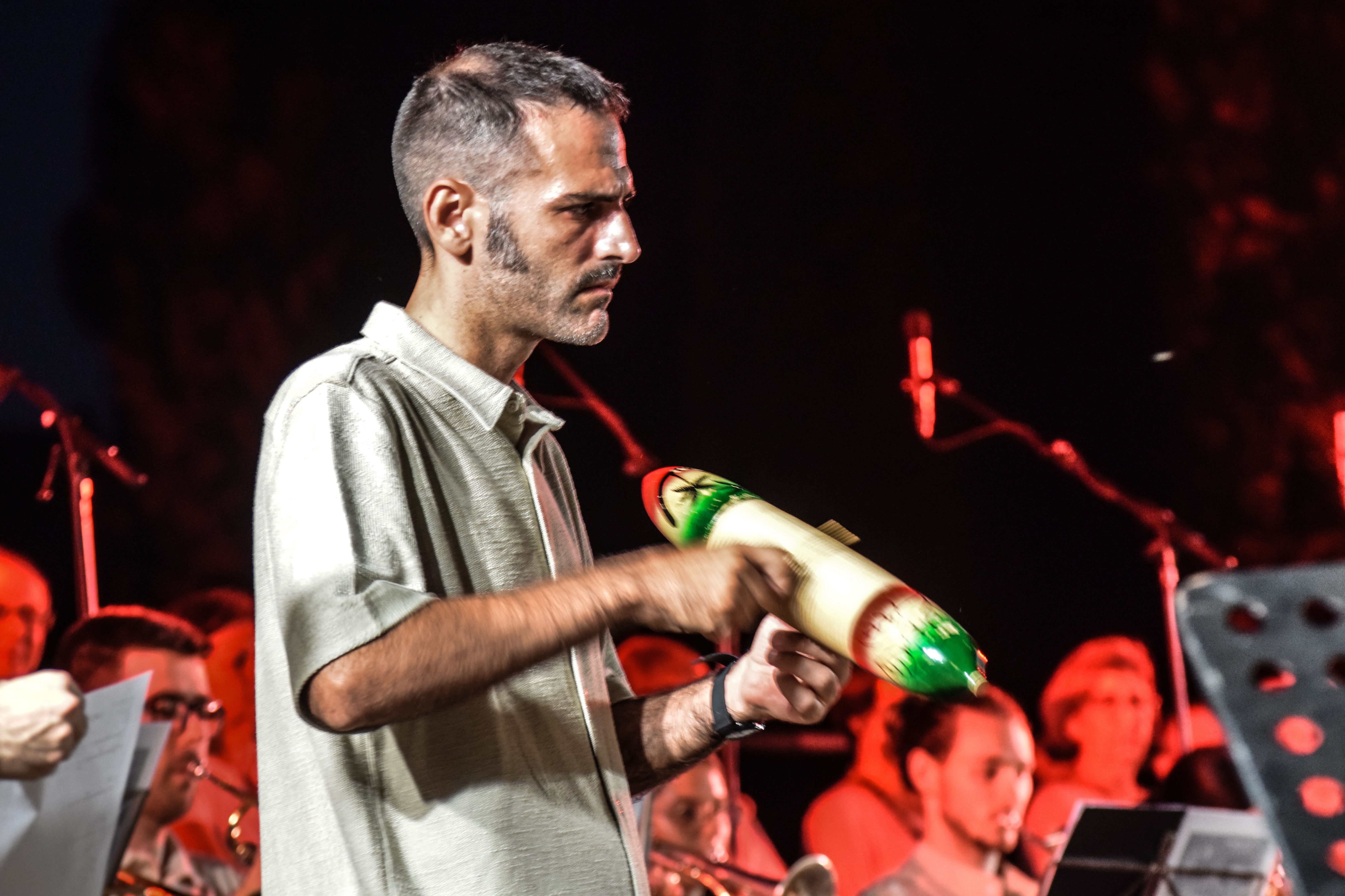 Cerdanyola torna a gaudir d'una nit de divendres al Castell de Sant Marçal i de música. FOTO Marc Mata
