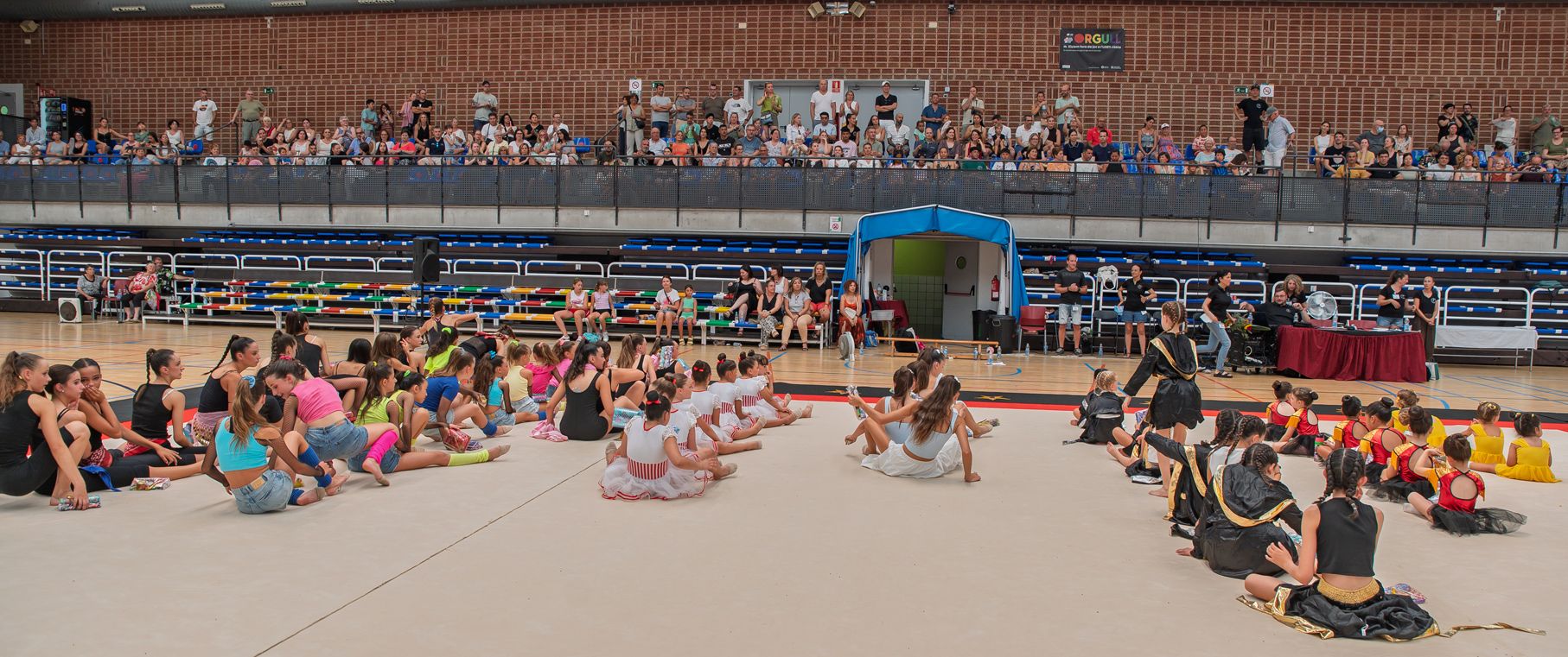  Actuació de grup al festival d'estiu. FOTO: Pere López, Ricard Sancho i Jordi Prades (AFOCER)