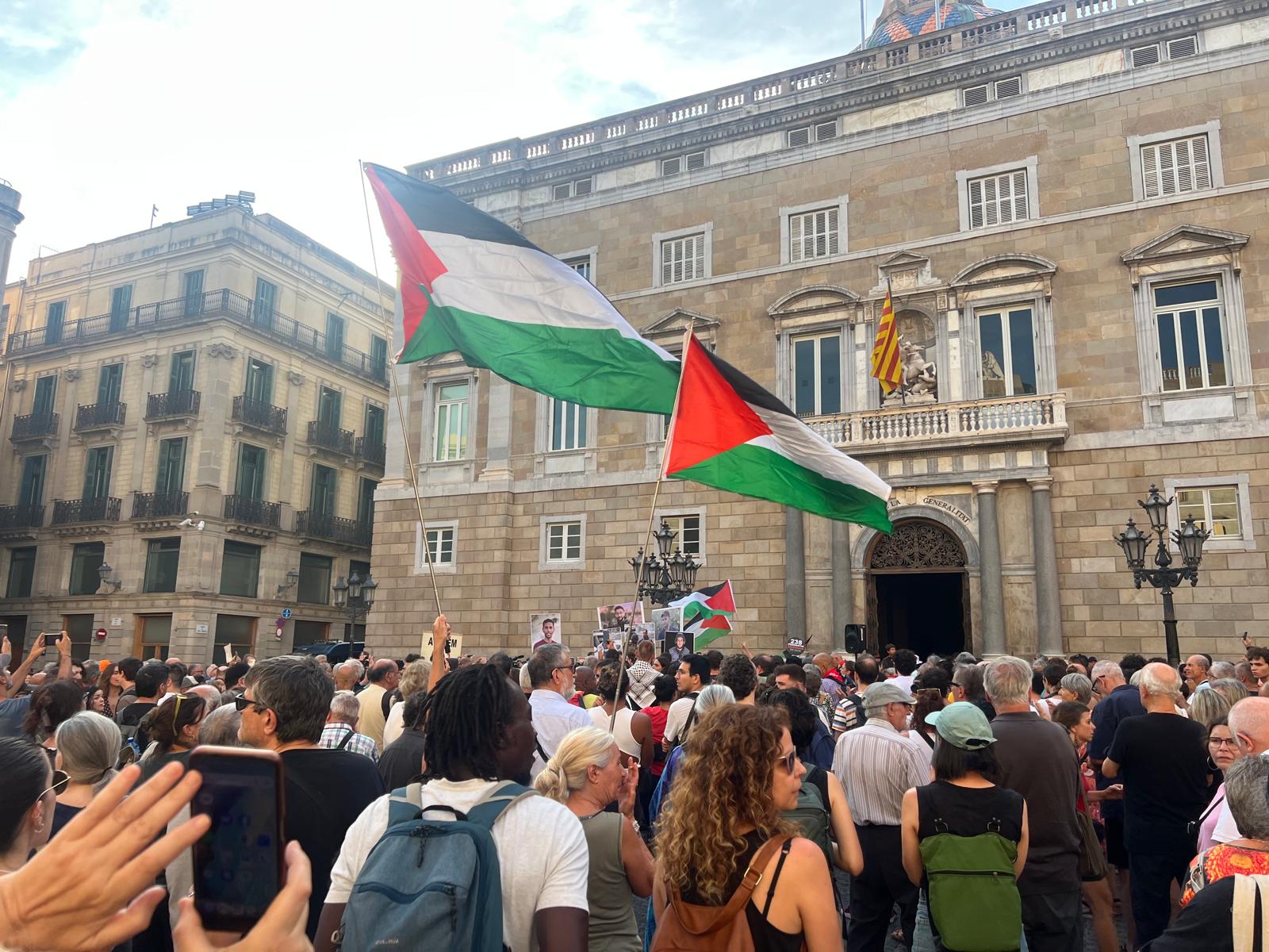 Manifestació ahir pels assassinats de periodistes a Gaza. FOTO: Marc Mata
