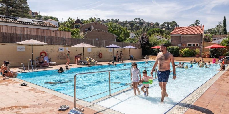 Piscina de Montflorit. Foto Arnau Padilla