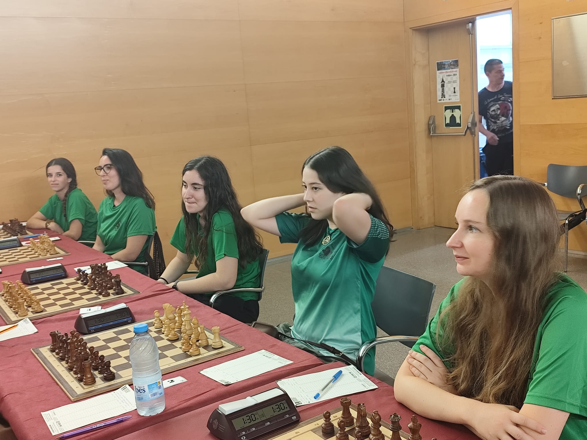 L'equip femení que va participar en la tercera ronda. Foto: CPEC