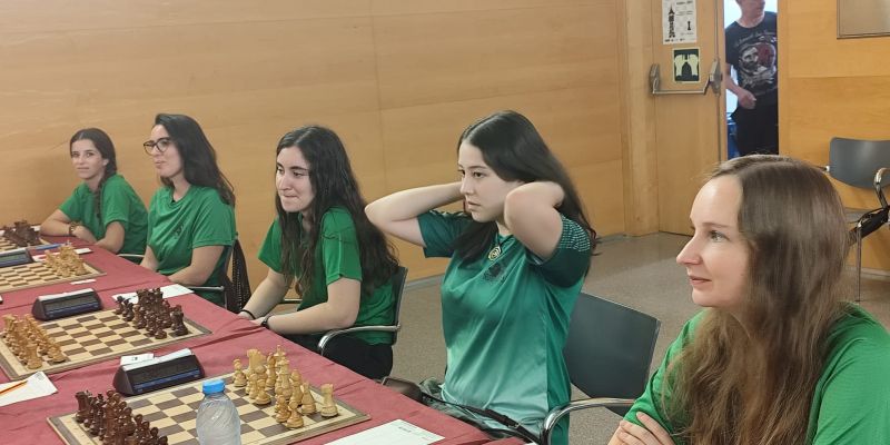 La tercera ronda l'han jugat amb un equip completament femení. Foto: CPEC La tercera ronda l'han jugat amb un equip completament femení. Foto: CPEC